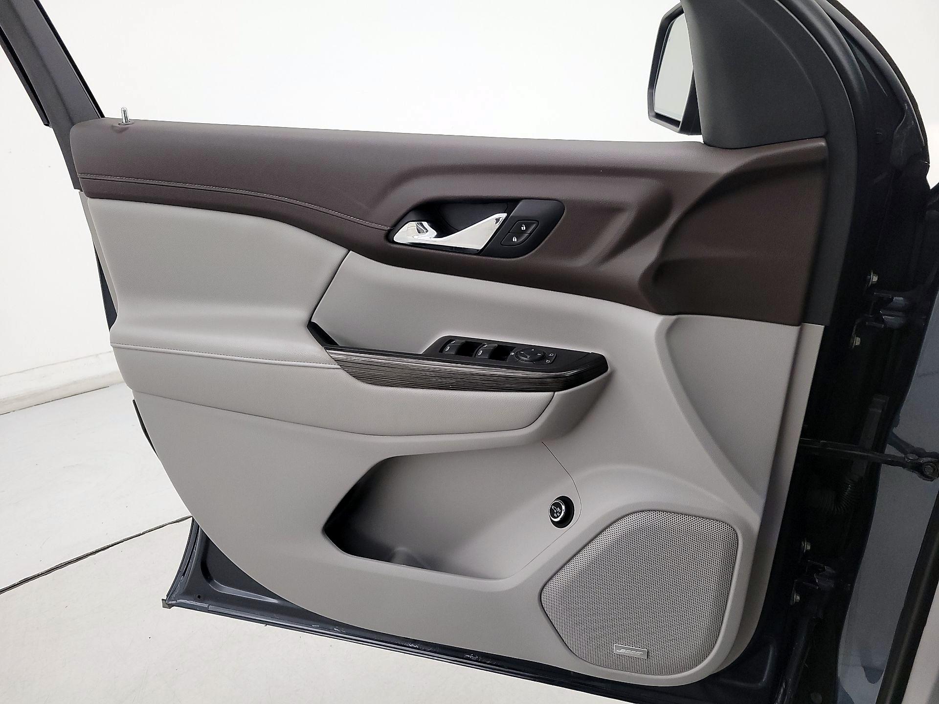 Thumbnail: 2019 GMC Acadia - 12