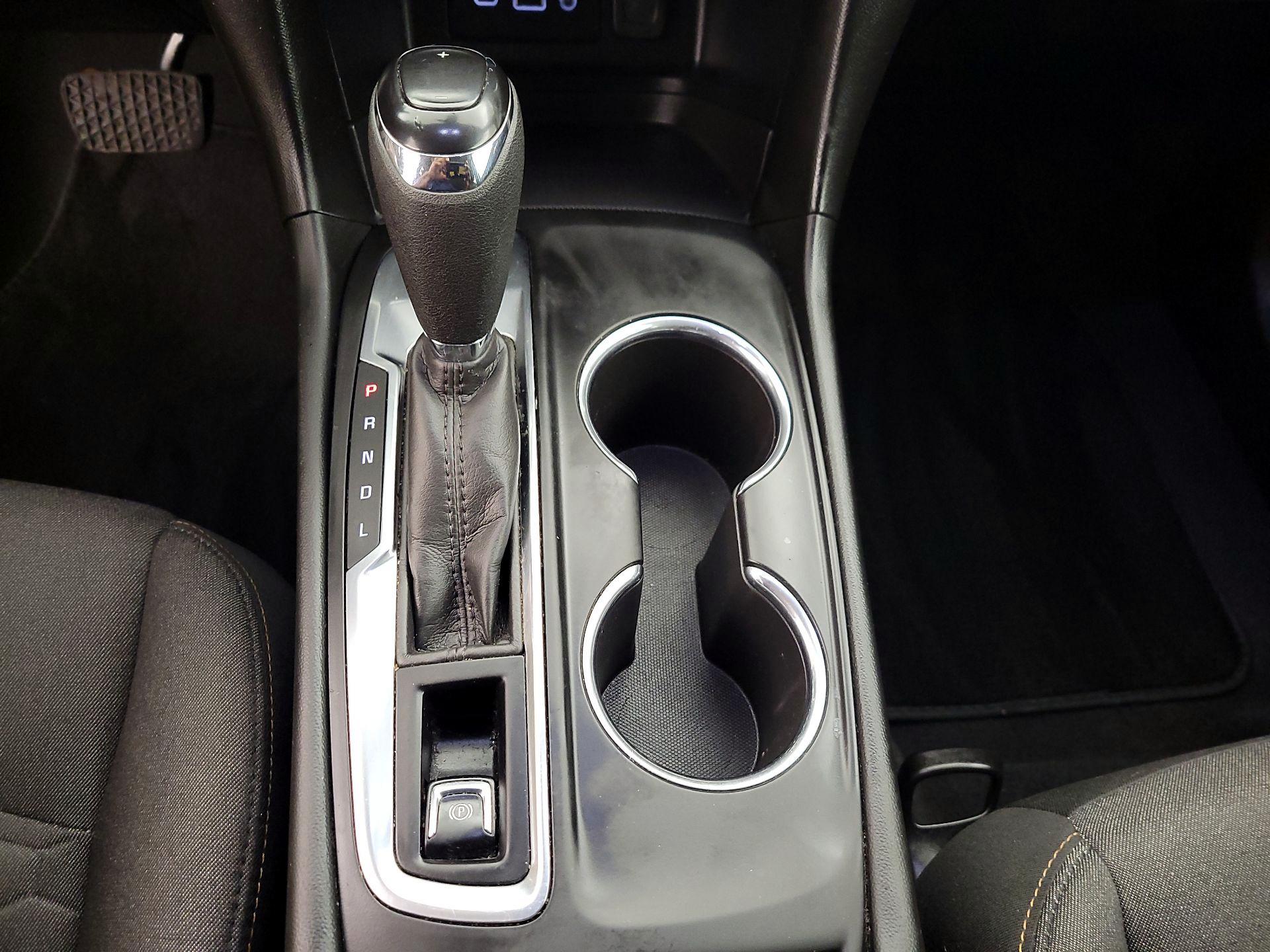 Thumbnail: 2020 Chevrolet Equinox - 17