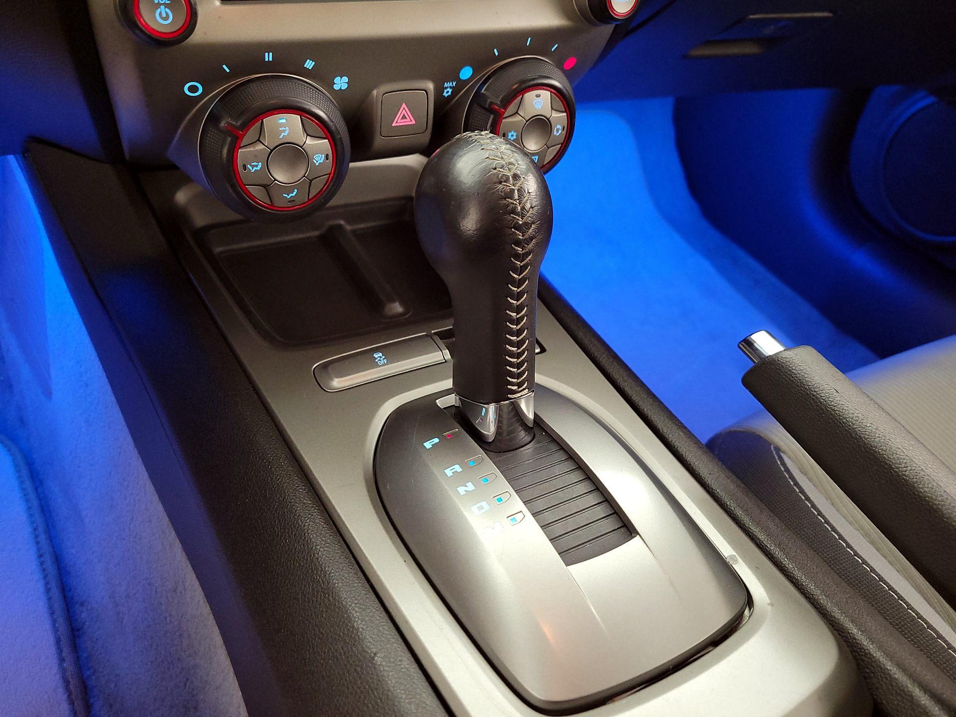 Thumbnail: 2015 Chevrolet Camaro - 16