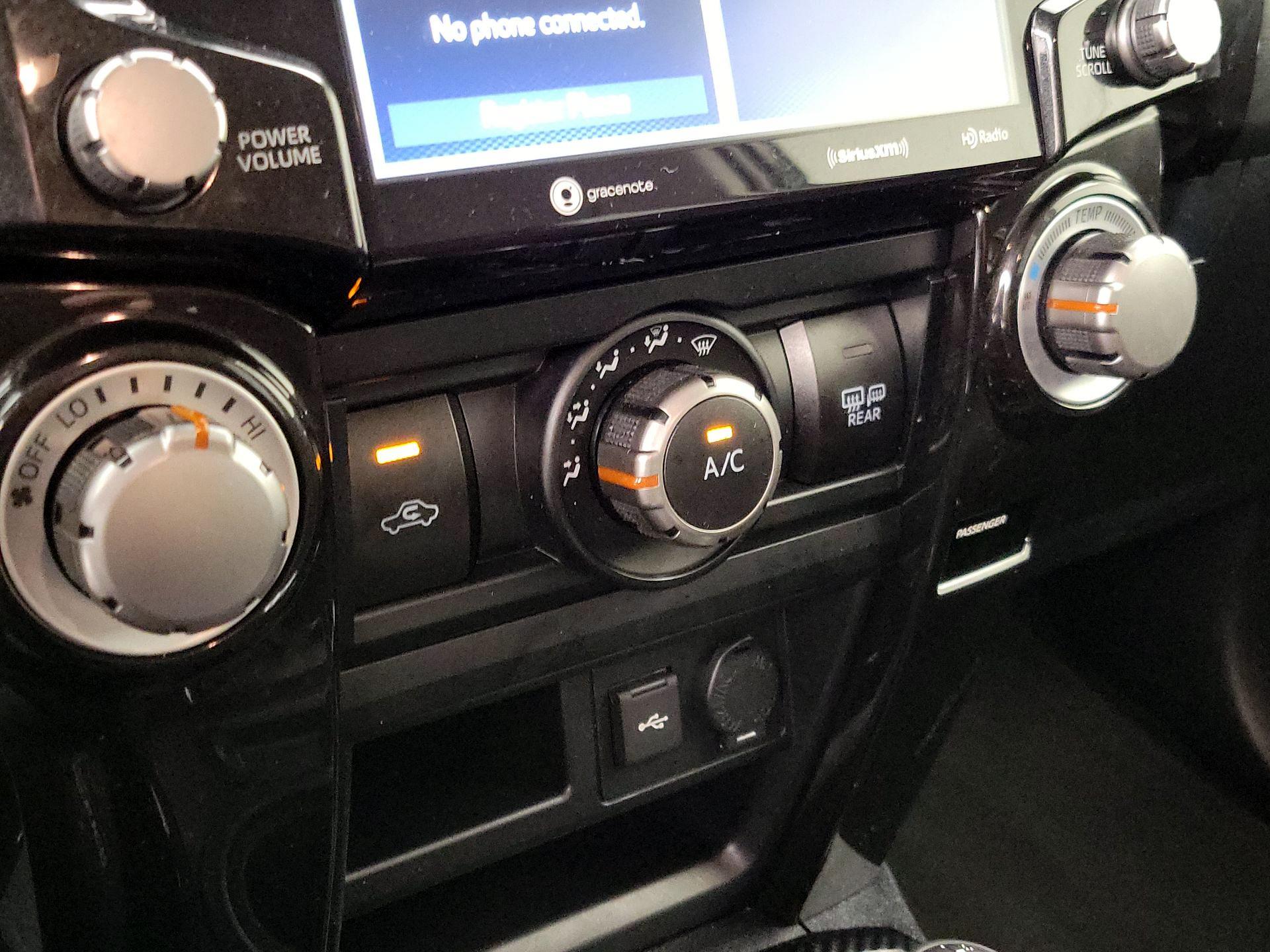 Thumbnail: 2024 Toyota 4Runner - 16