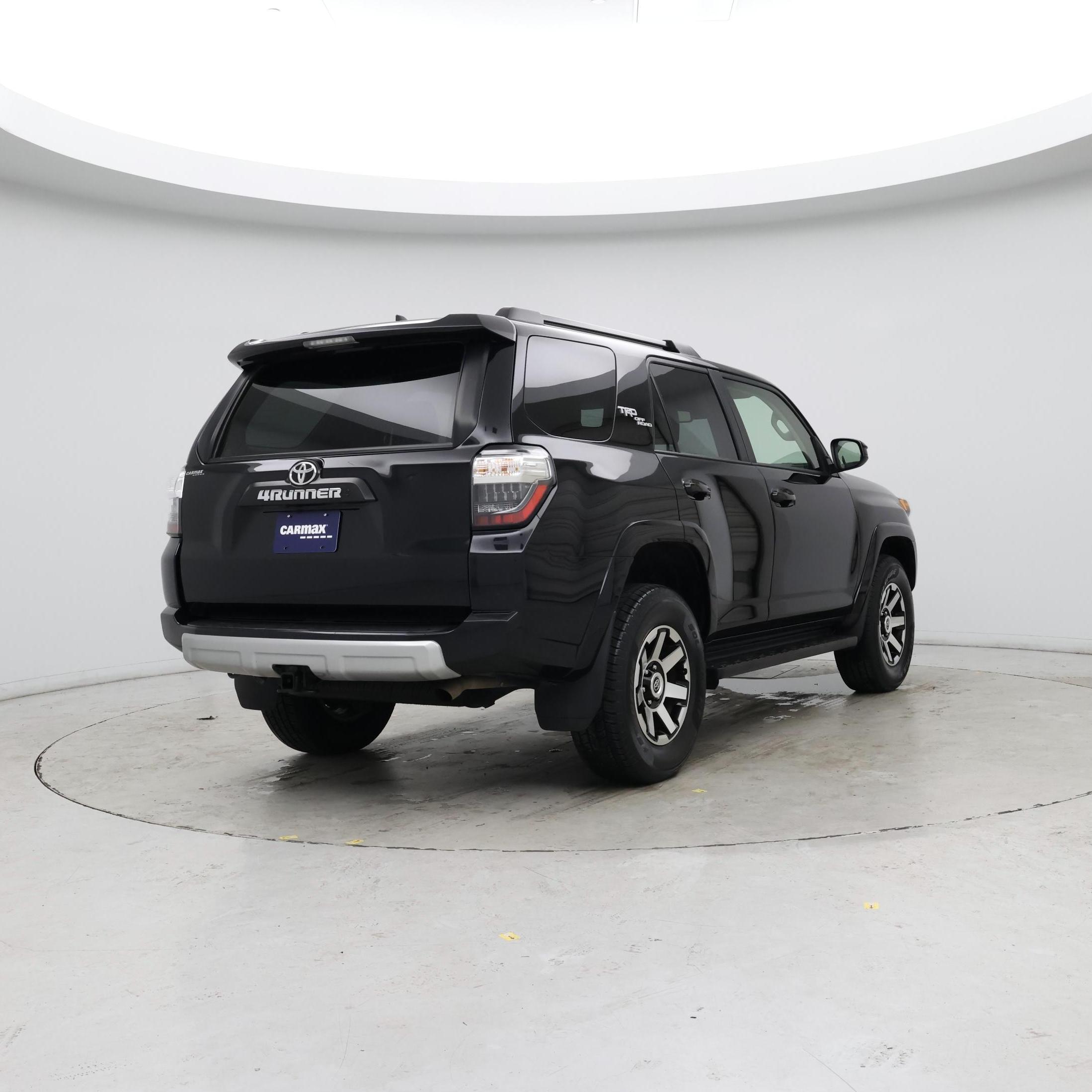 Thumbnail: 2024 Toyota 4Runner - 8