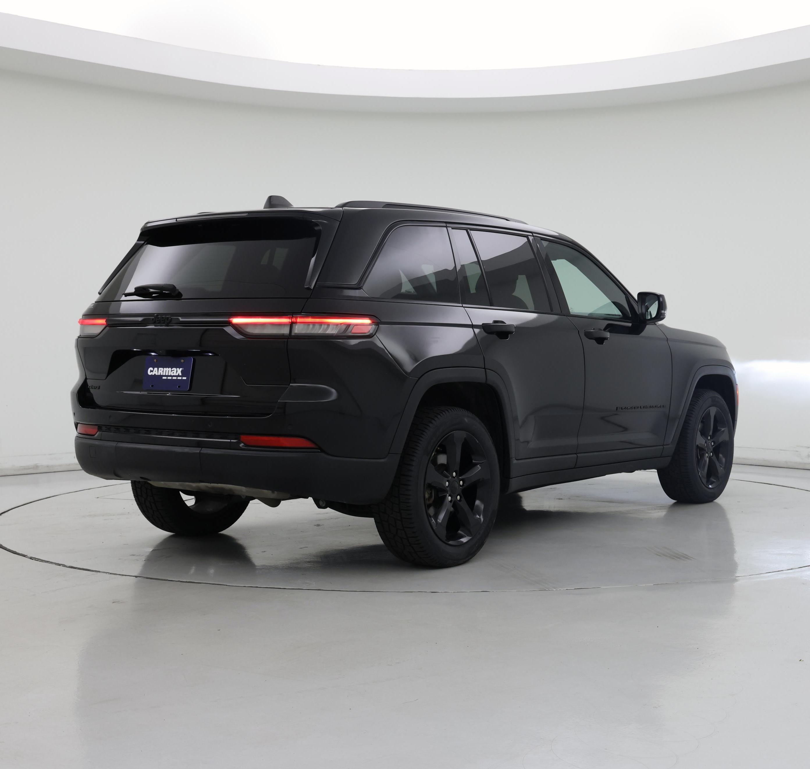 Thumbnail: 2023 Jeep Grand Cherokee - 8