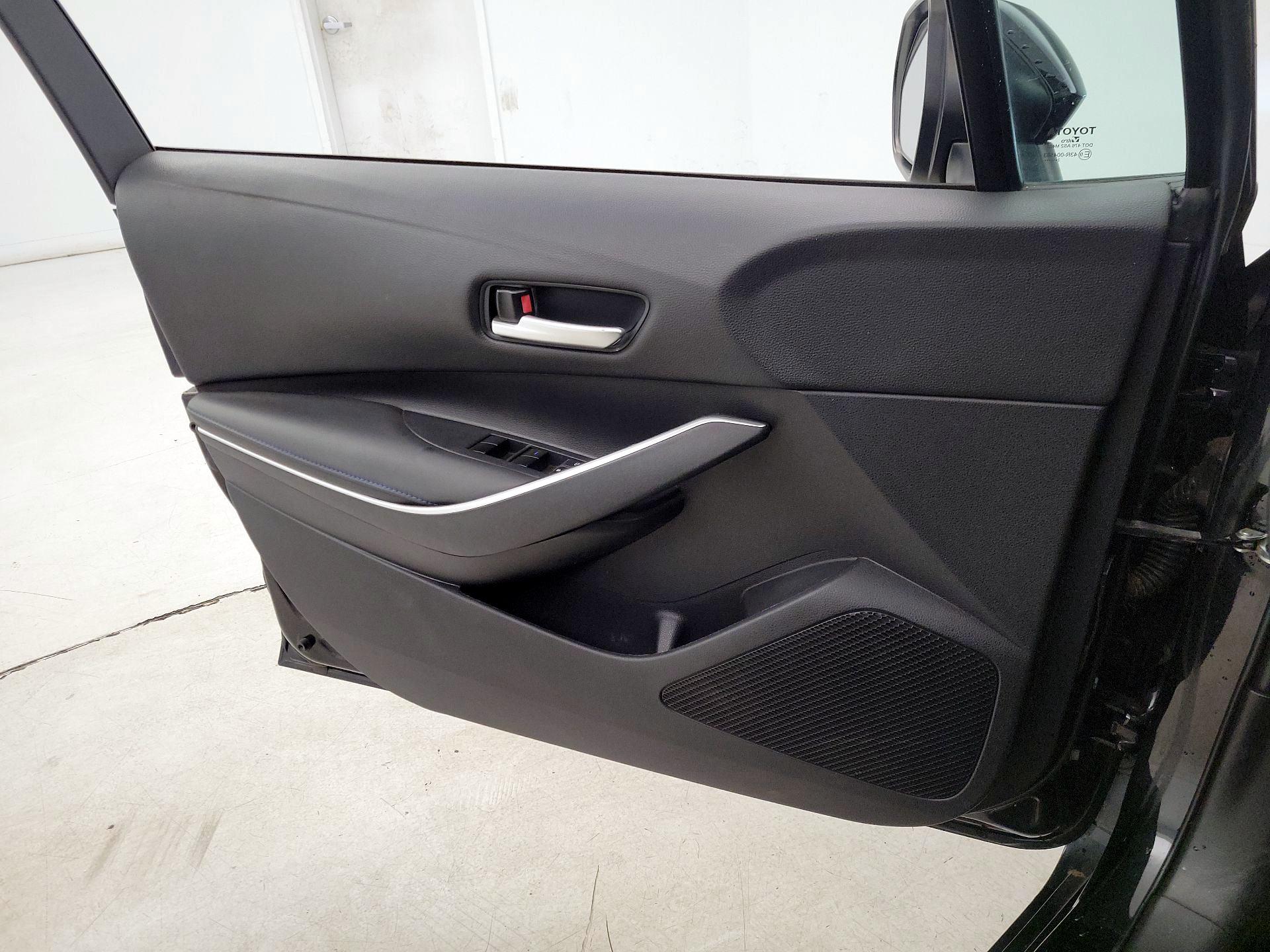 Thumbnail: 2022 Toyota Corolla - 12