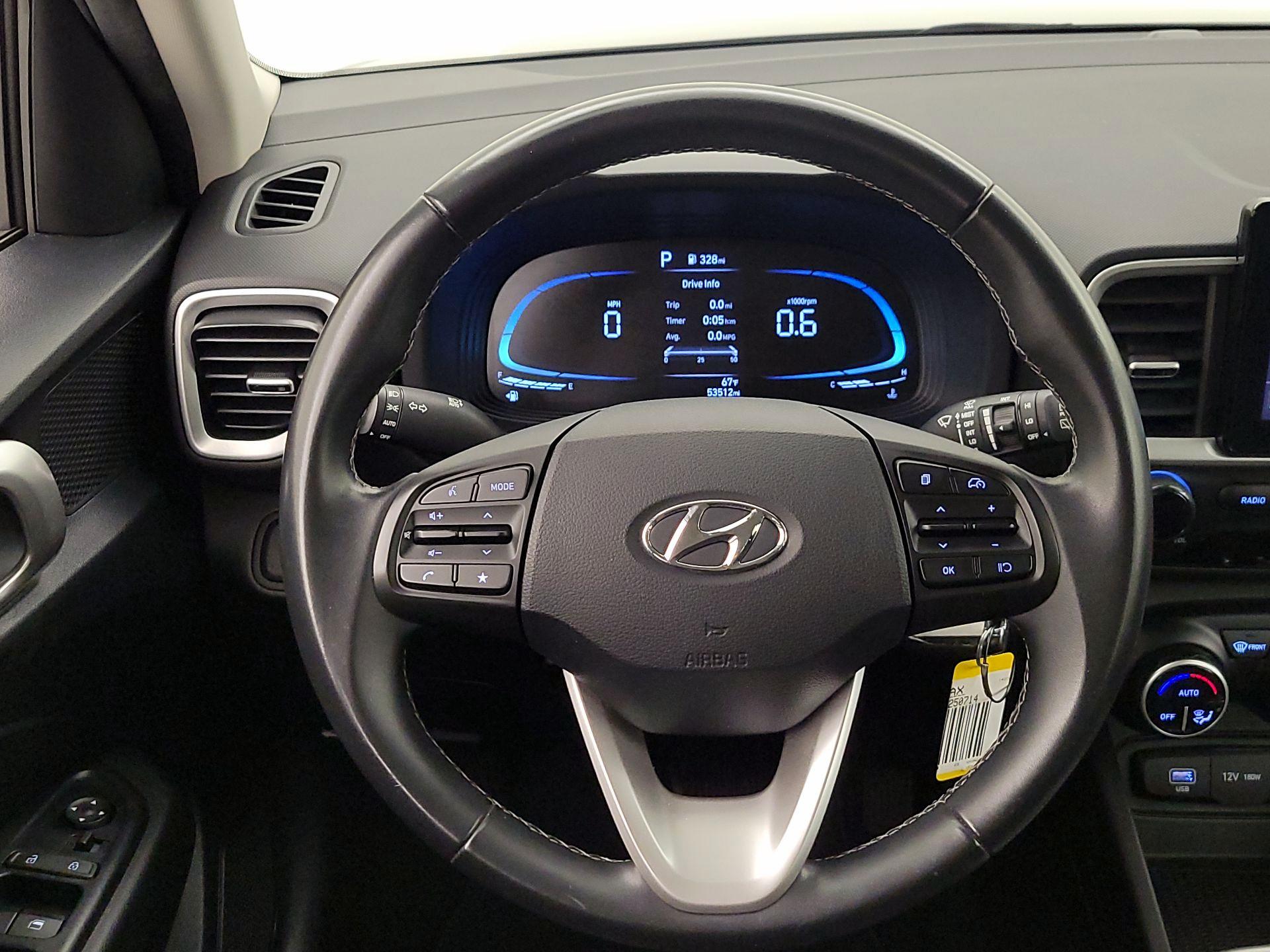 Thumbnail: 2023 Hyundai Venue - 10