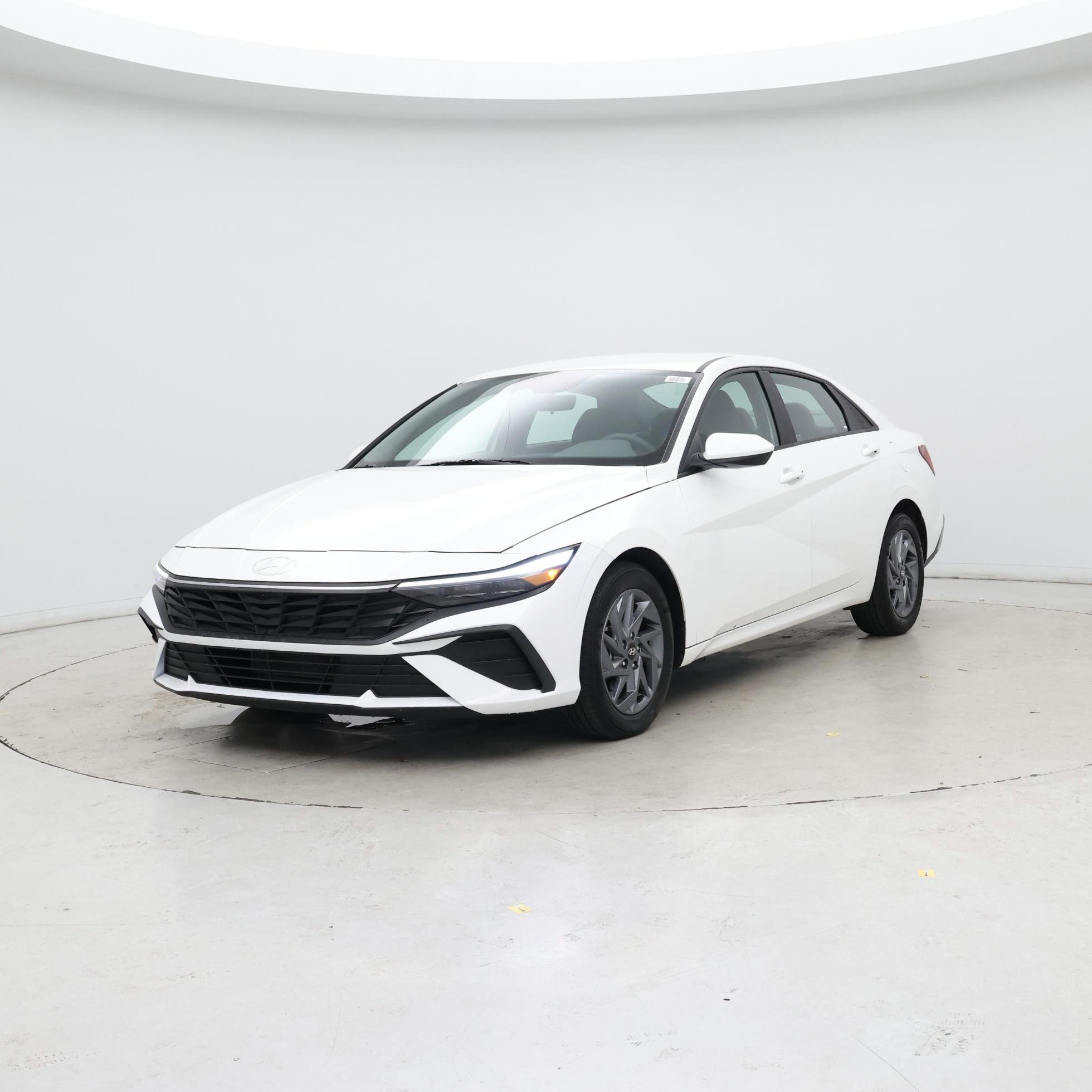 Thumbnail: 2024 Hyundai Elantra - 4