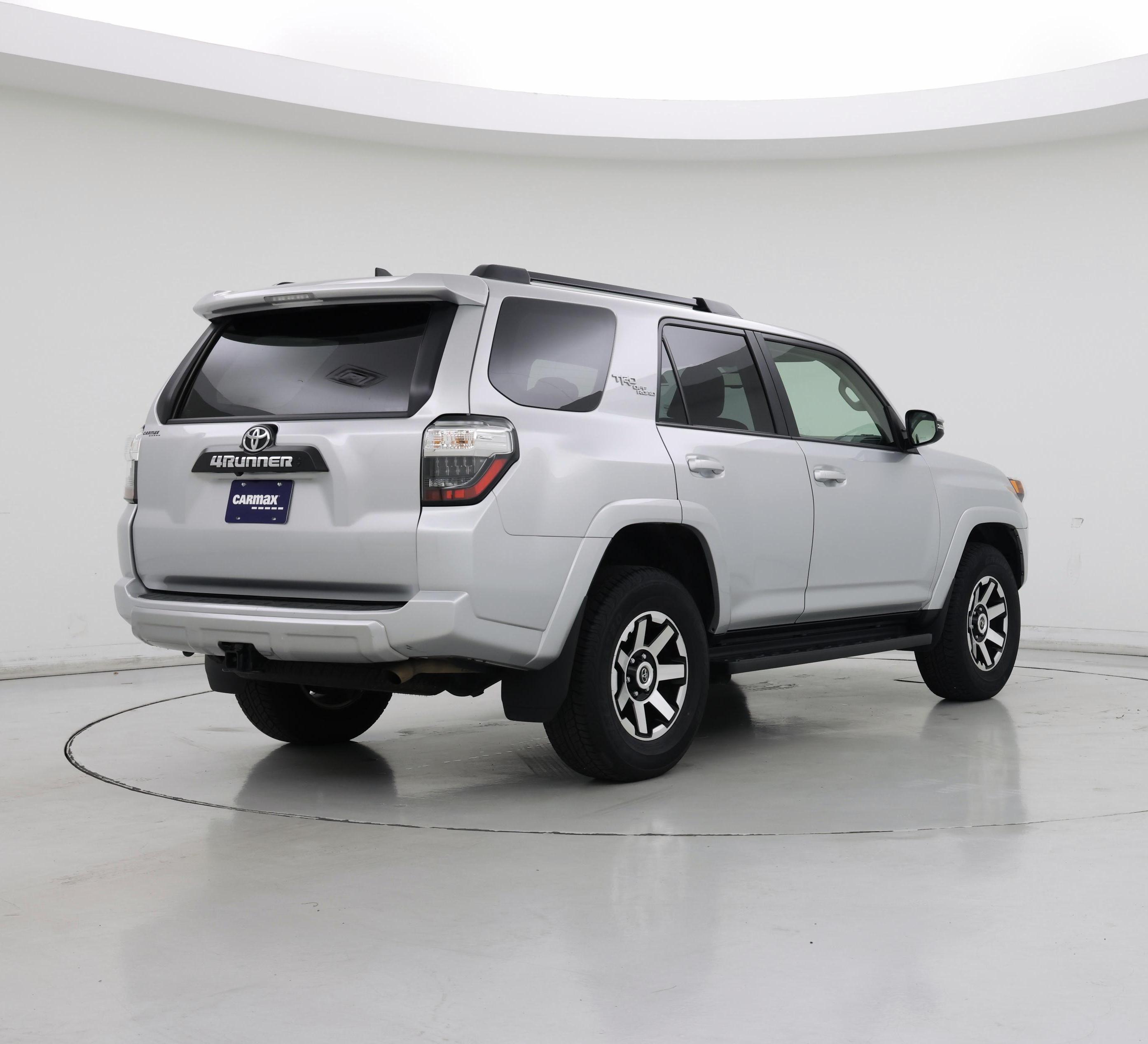 Thumbnail: 2024 Toyota 4Runner - 8