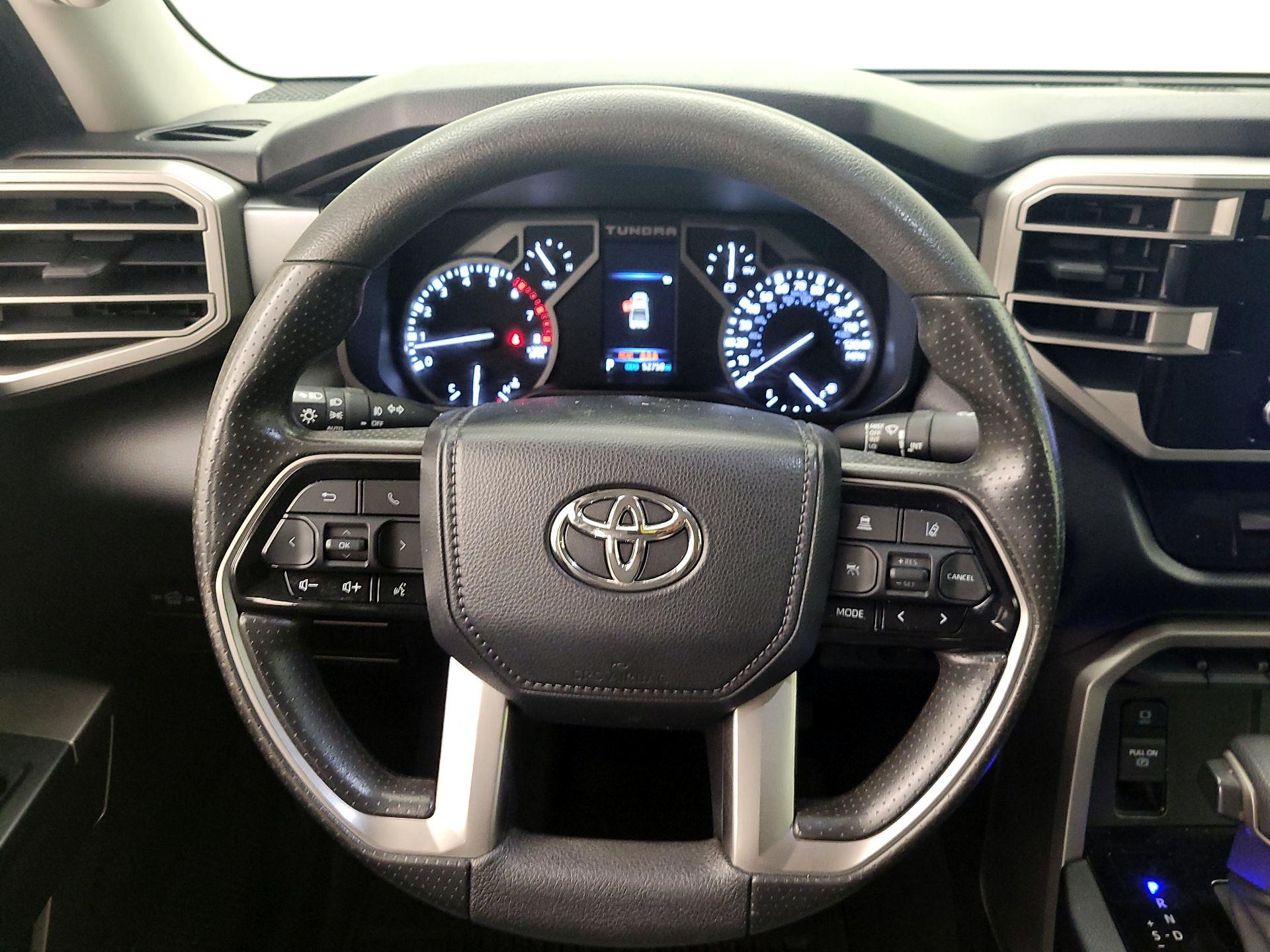 Thumbnail: 2022 Toyota Tundra - 10
