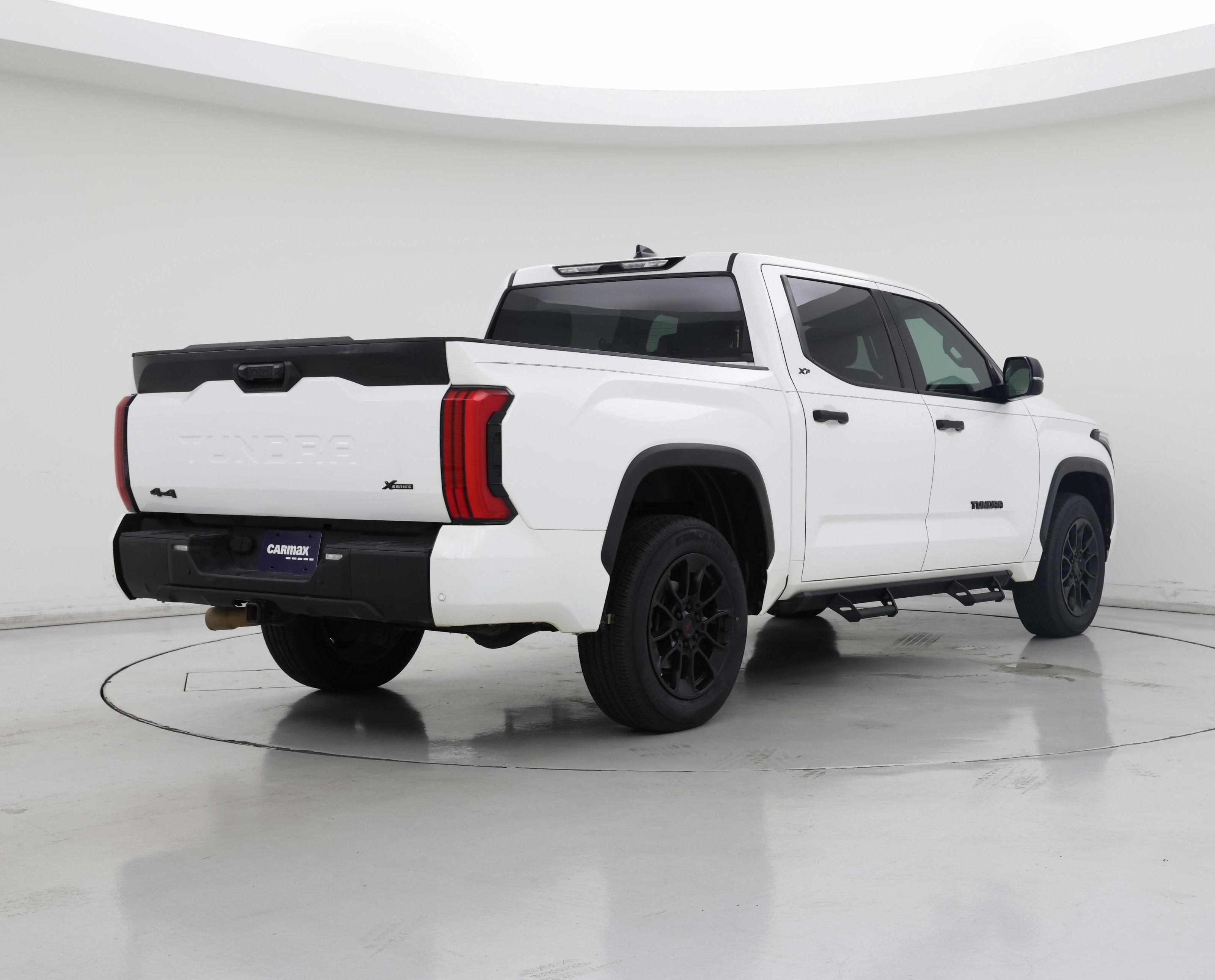 Thumbnail: 2022 Toyota Tundra - 8