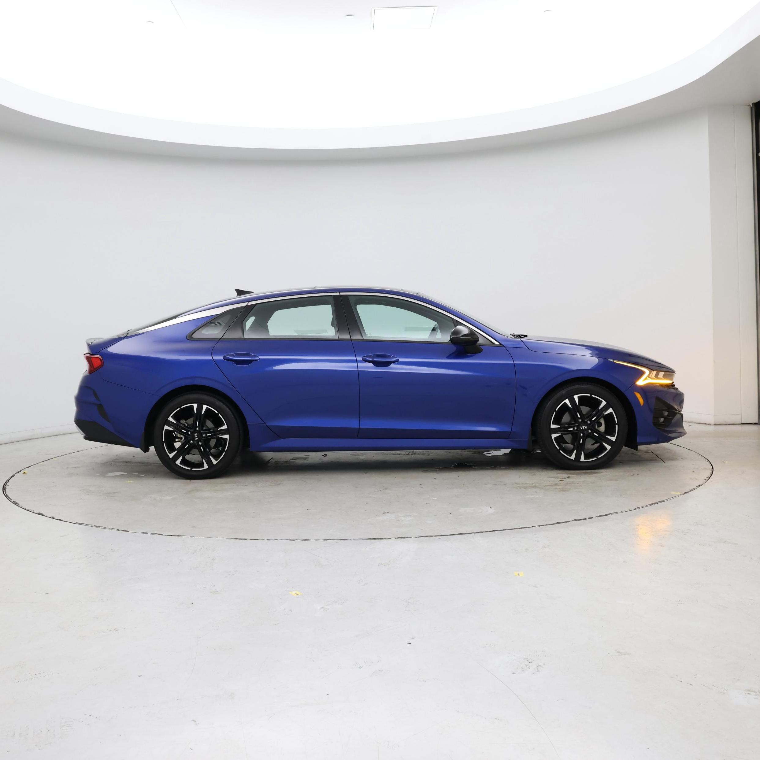 Thumbnail: 2021 Kia K5 - 7