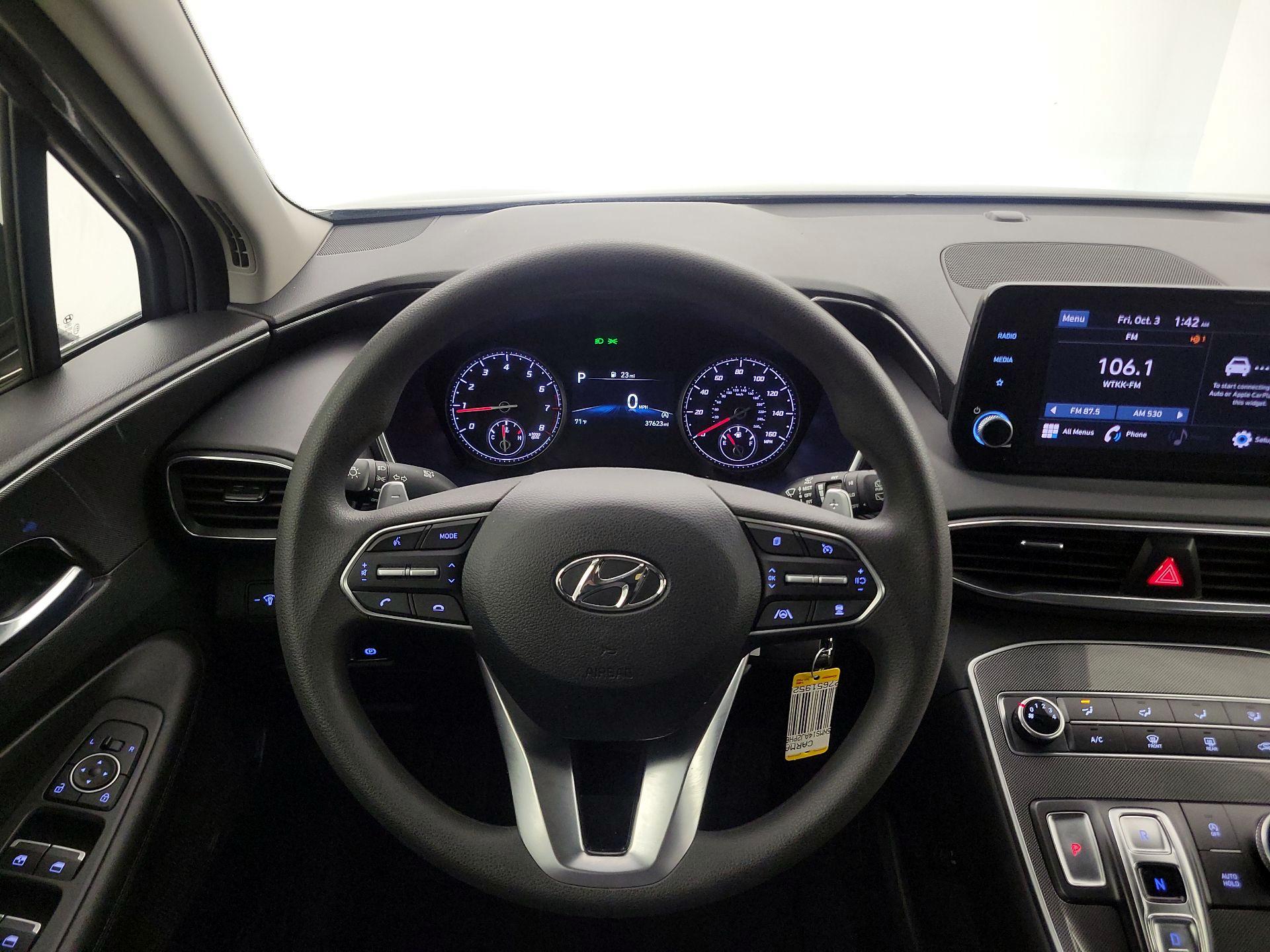 Thumbnail: 2023 Hyundai Santa Fe - 10