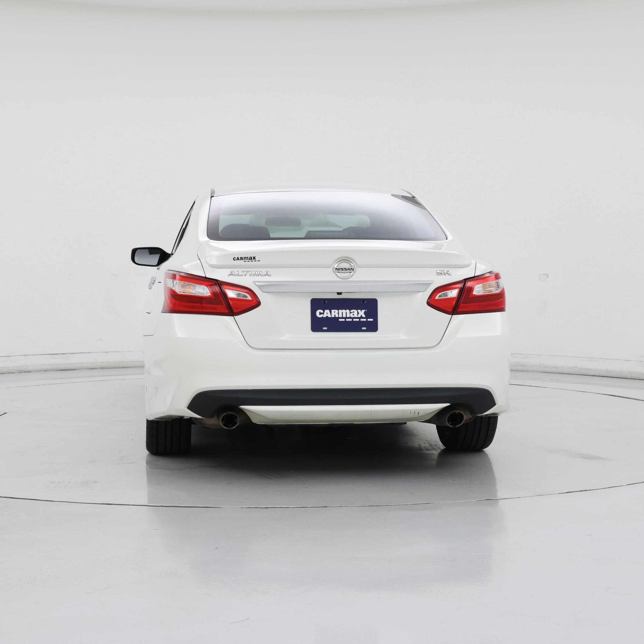 Thumbnail: 2016 Nissan Altima - 6