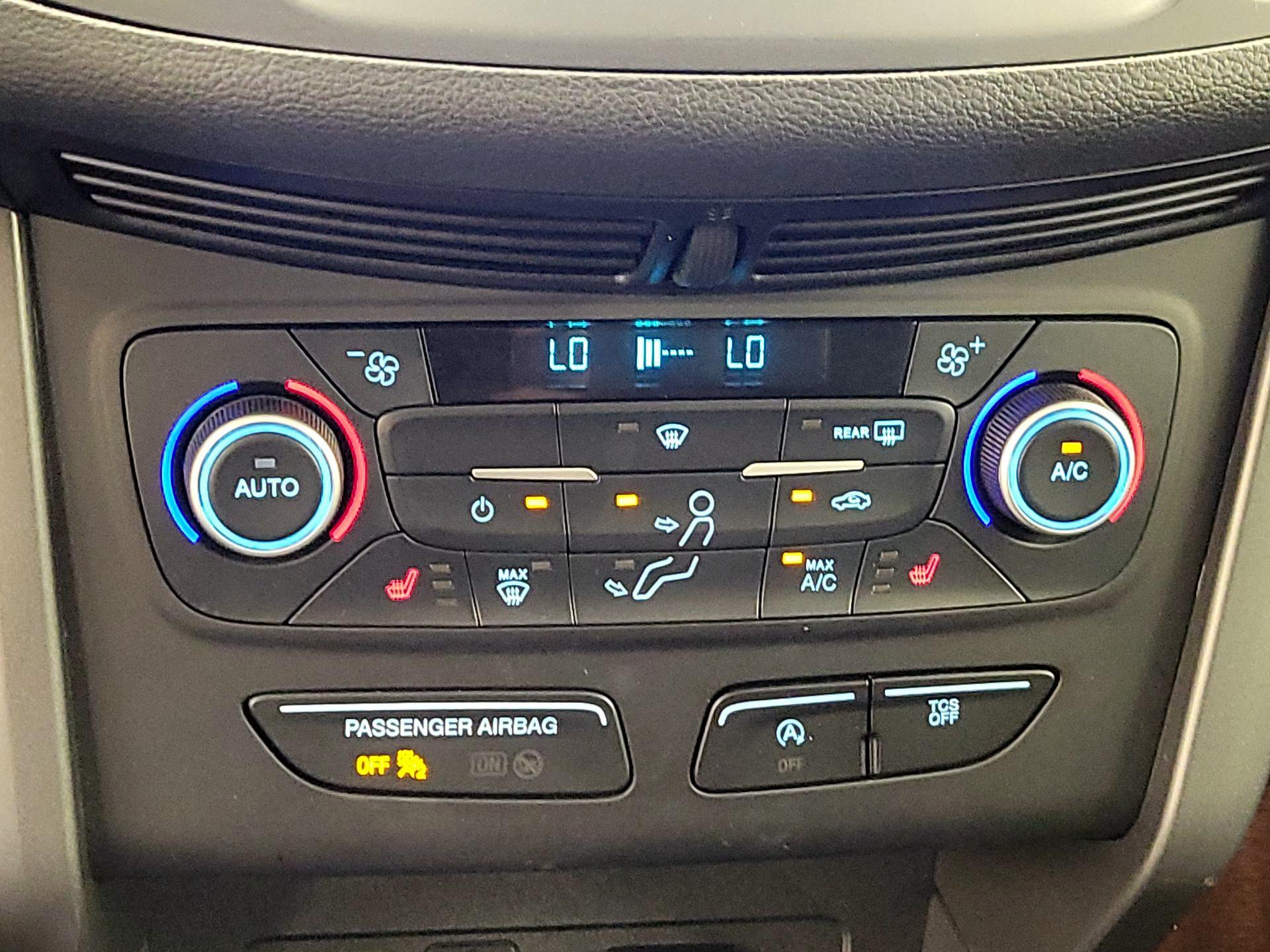 Thumbnail: 2019 Ford Escape - 16