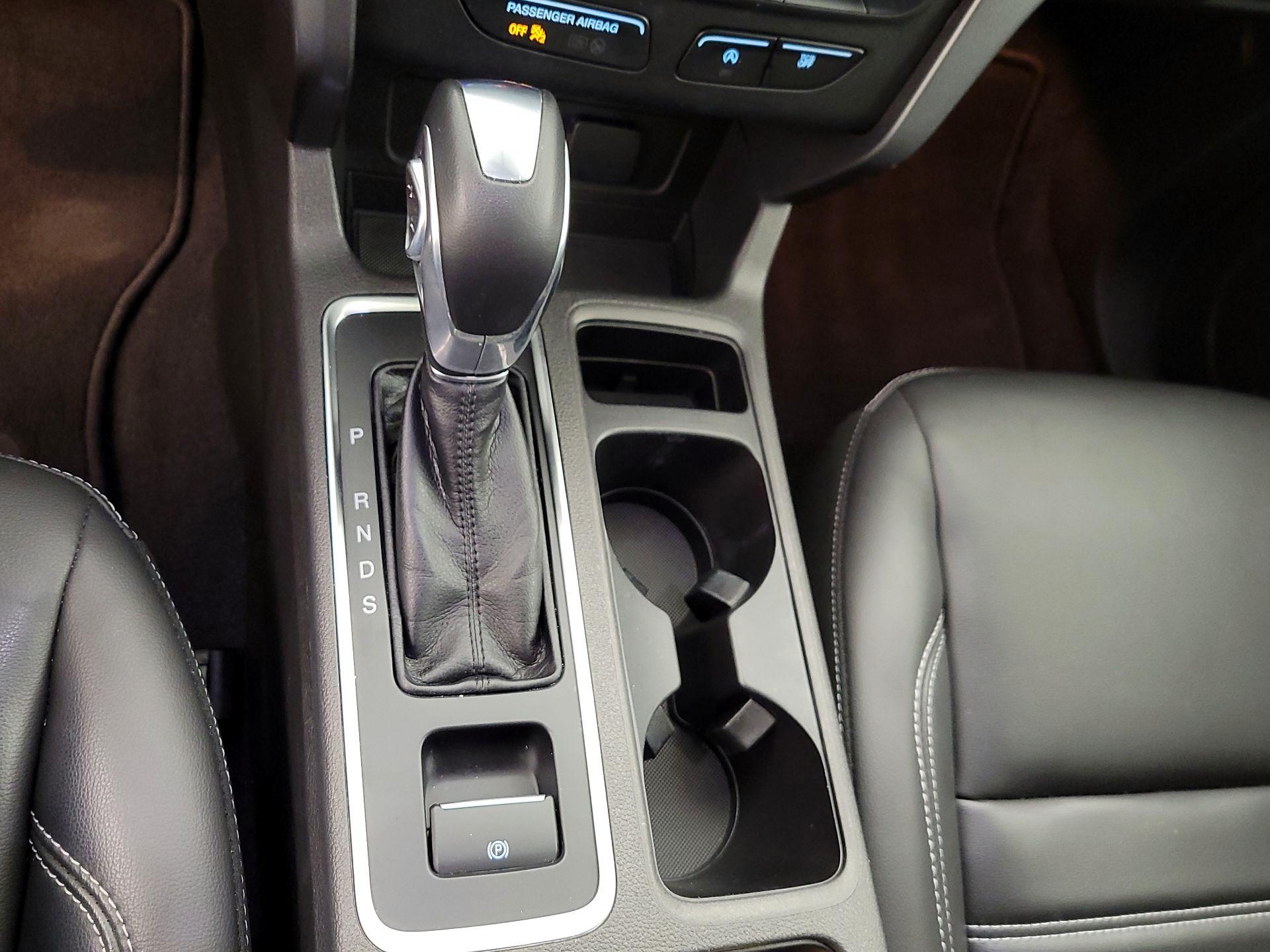 Thumbnail: 2019 Ford Escape - 17