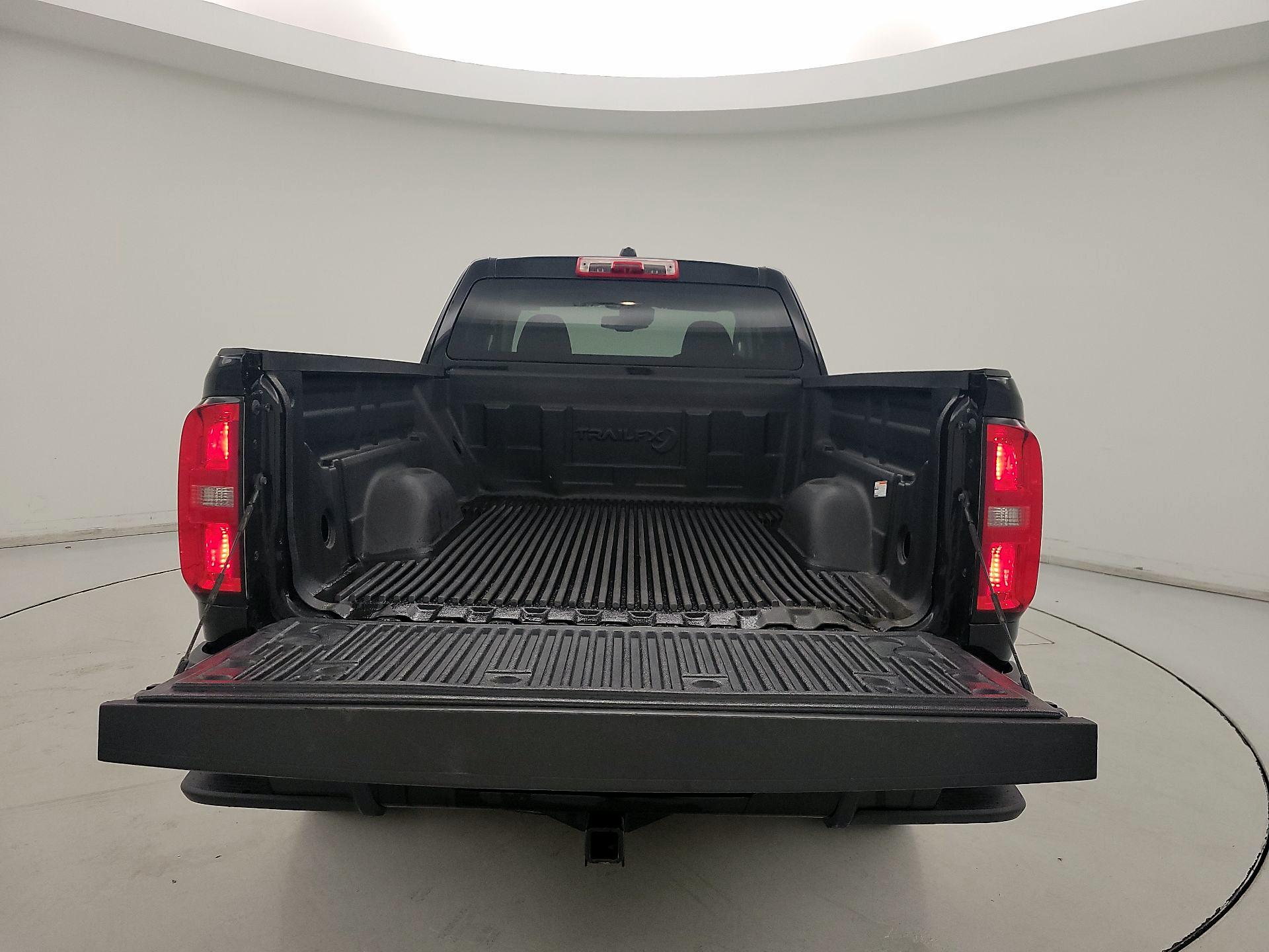 Thumbnail: 2021 Chevrolet Colorado - 18