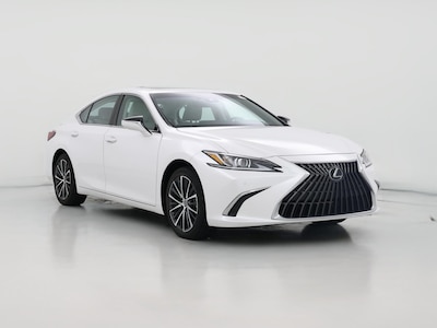 White 2024 Lexus ES 300h Luxury