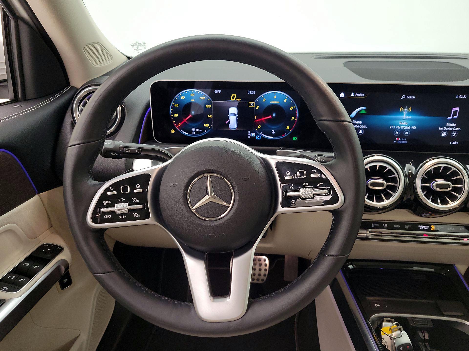 Thumbnail: 2020 Mercedes-Benz GLB - 10