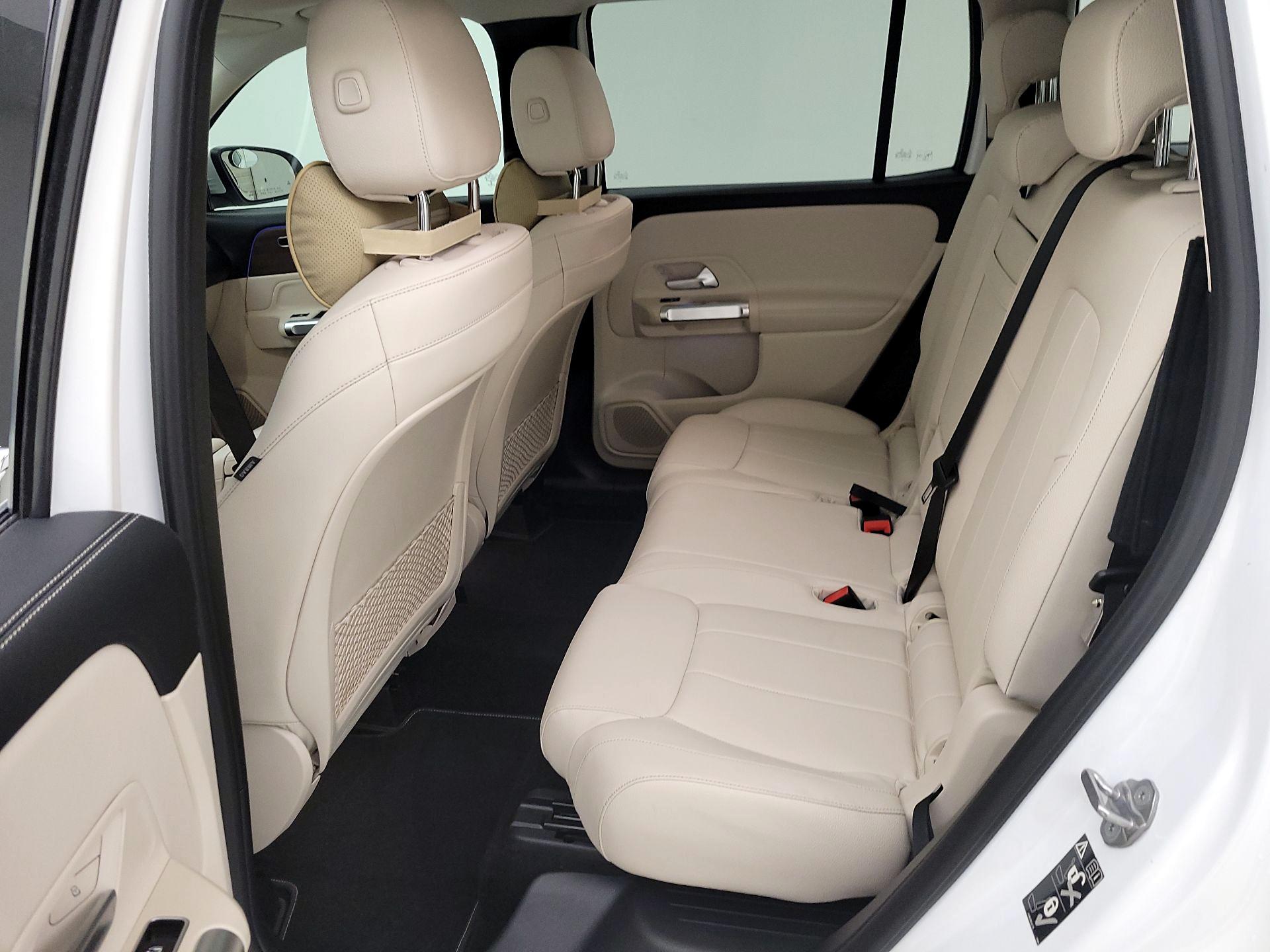 Thumbnail: 2020 Mercedes-Benz GLB - 20
