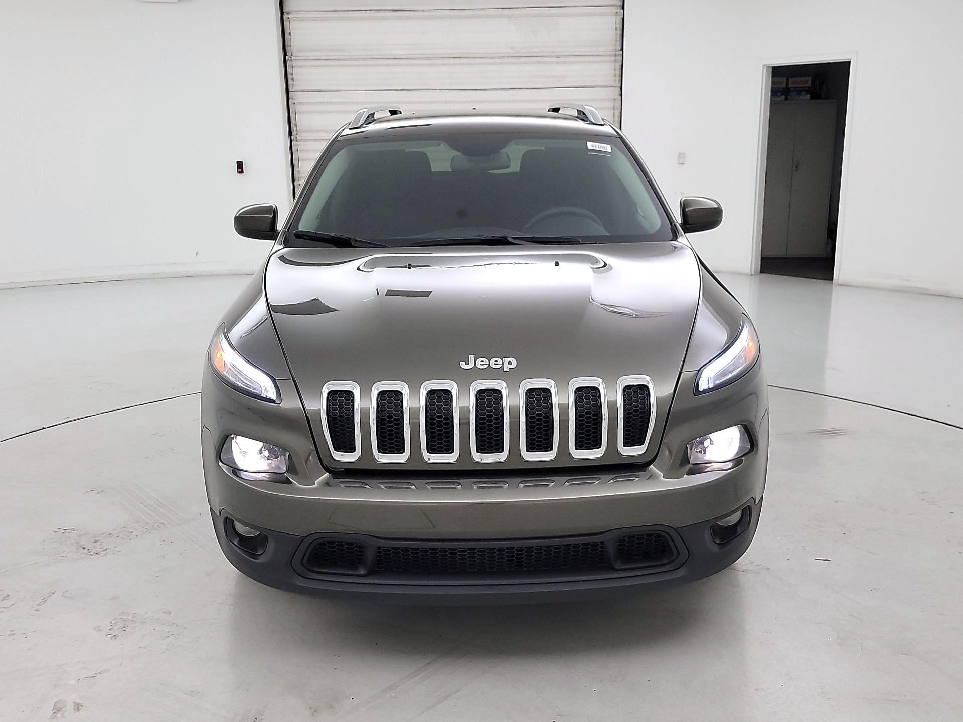 Thumbnail: 2015 Jeep Cherokee - 2