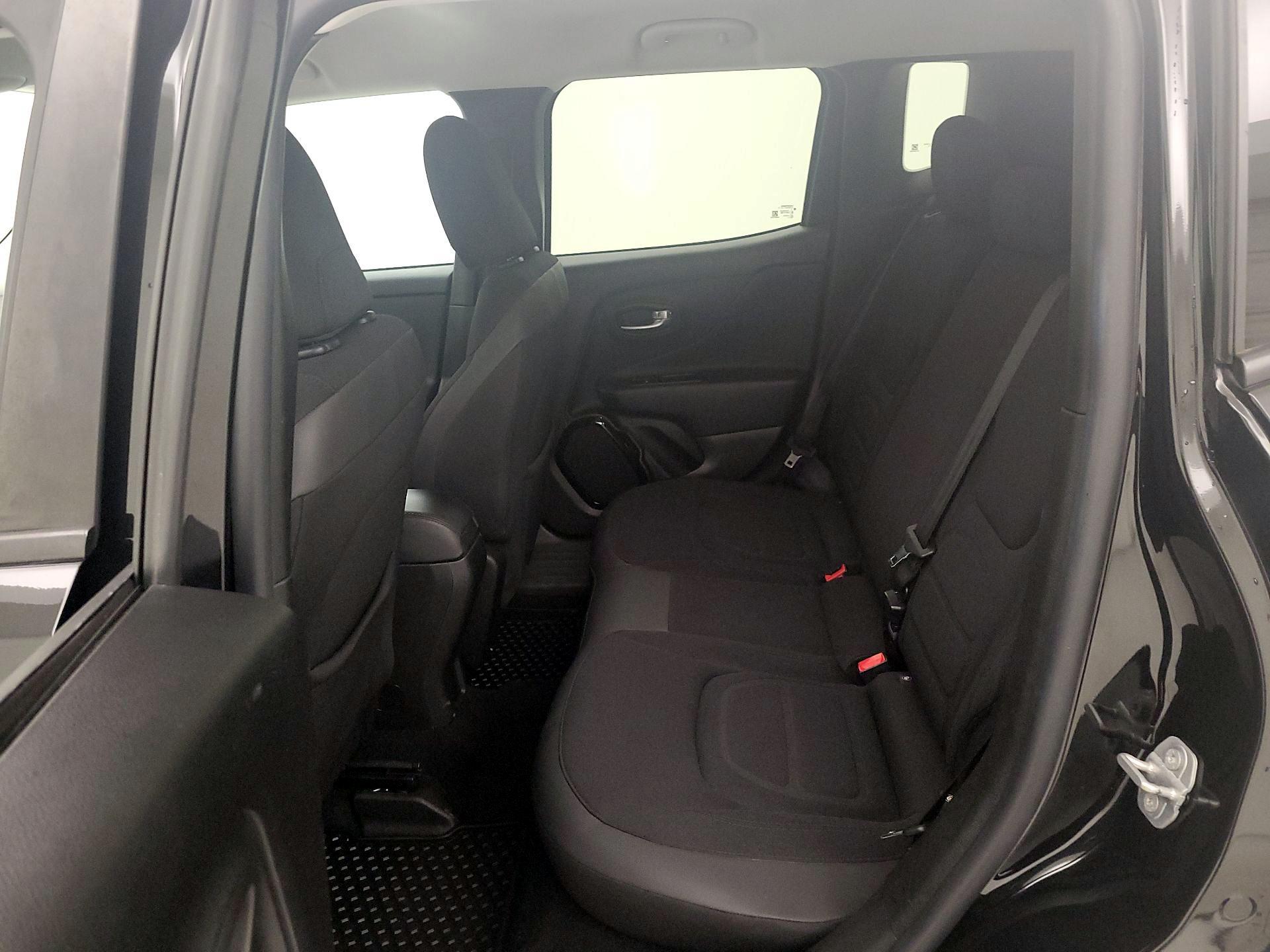 Thumbnail: 2017 Jeep Renegade - 20