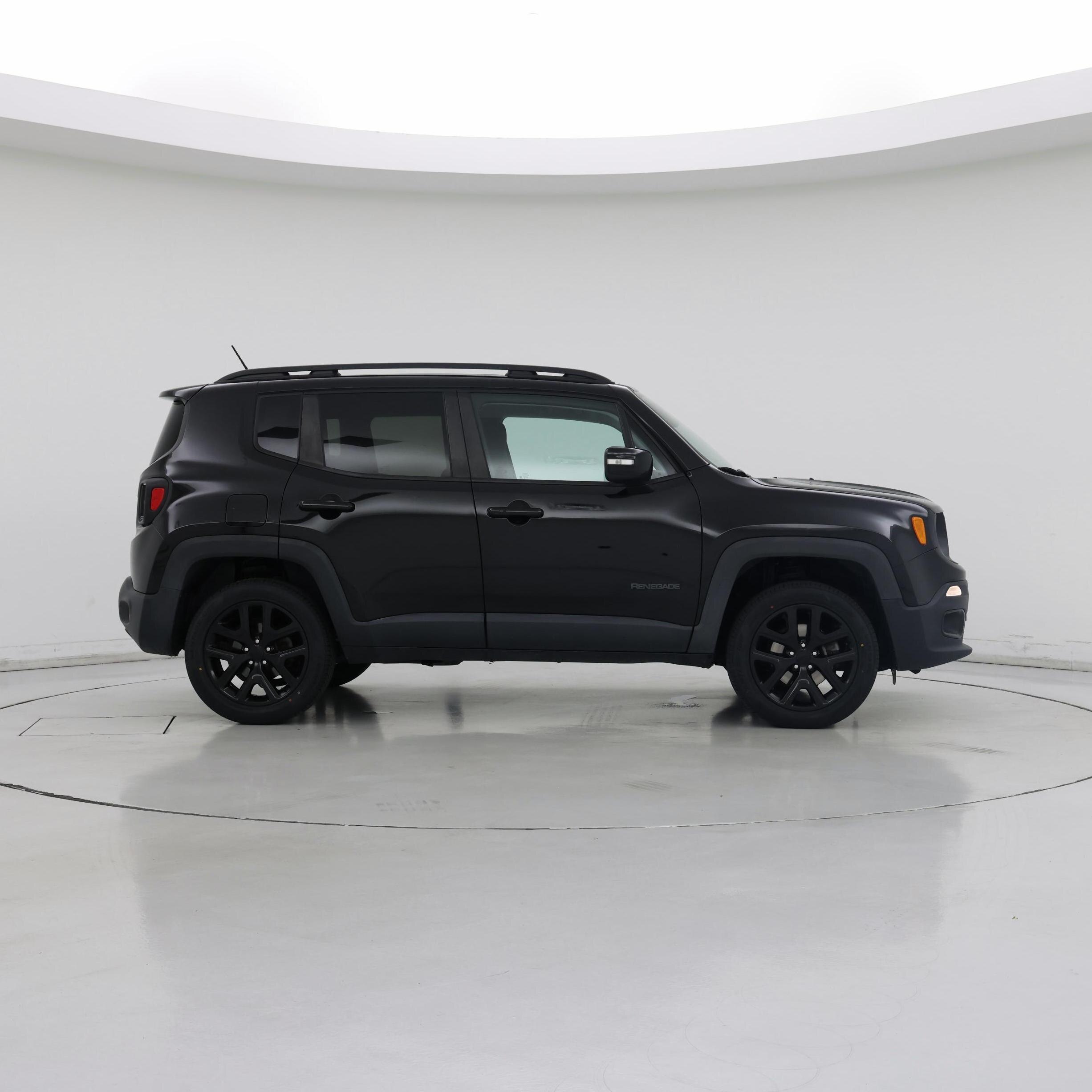 Thumbnail: 2017 Jeep Renegade - 7