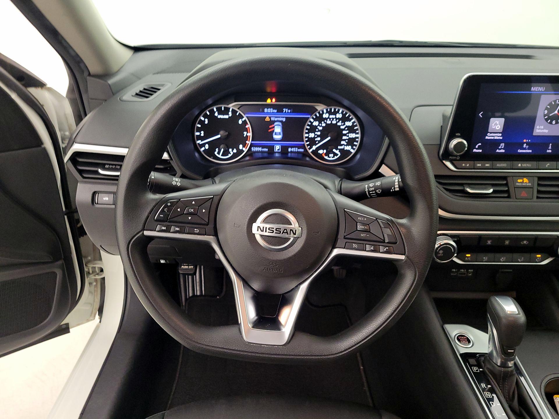 Thumbnail: 2020 Nissan Altima - 10