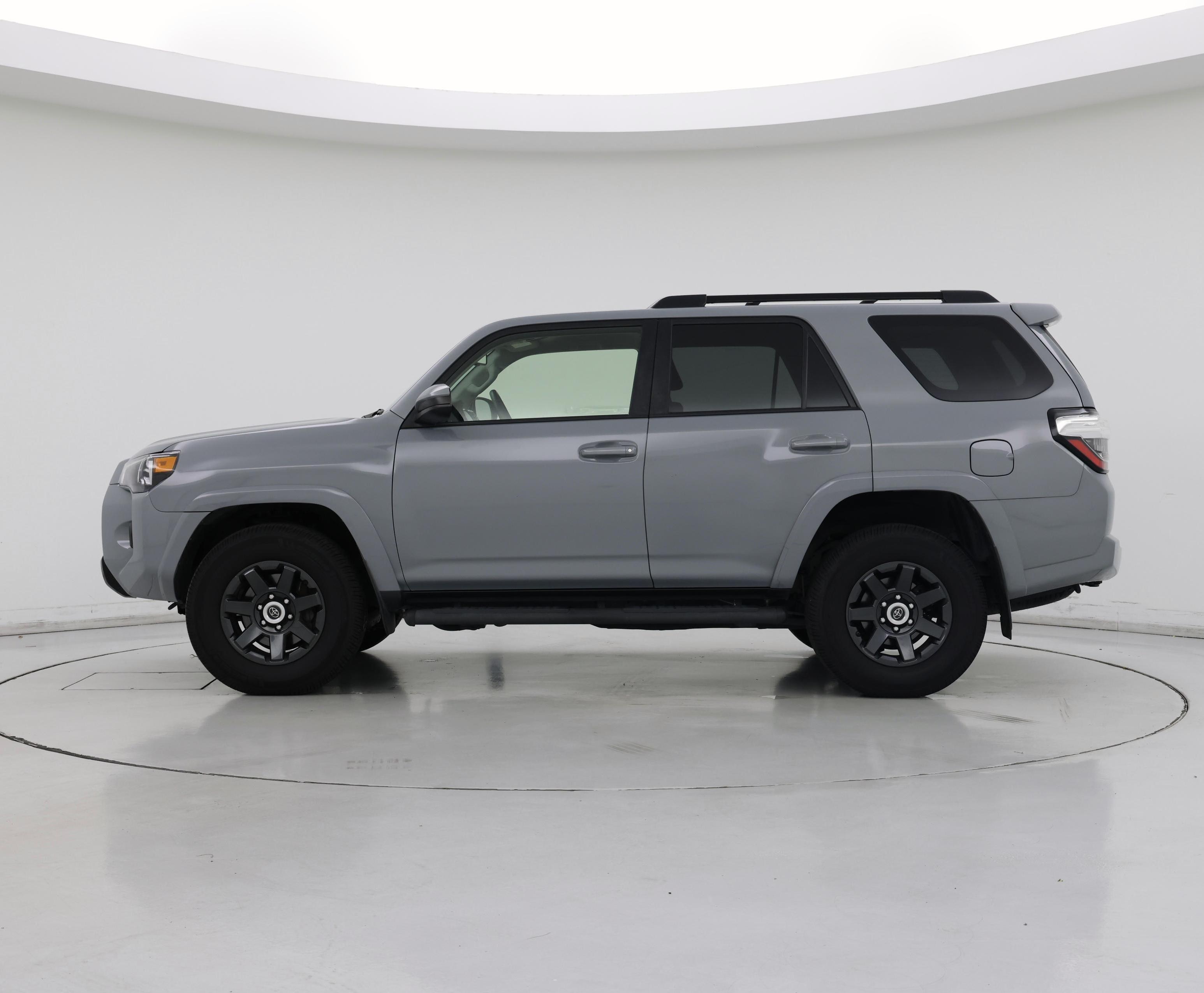 Thumbnail: 2021 Toyota 4Runner - 3