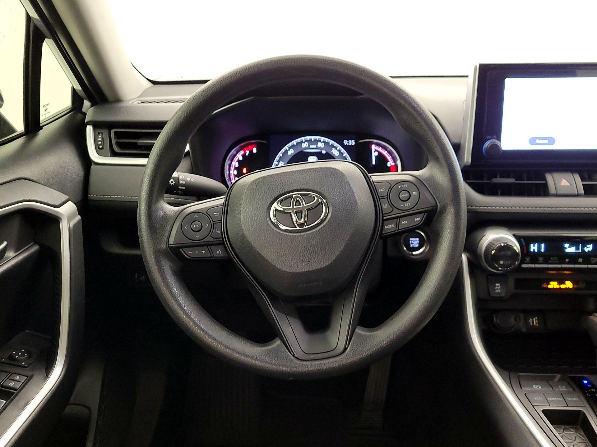 Thumbnail: 2024 Toyota RAV4 - 10