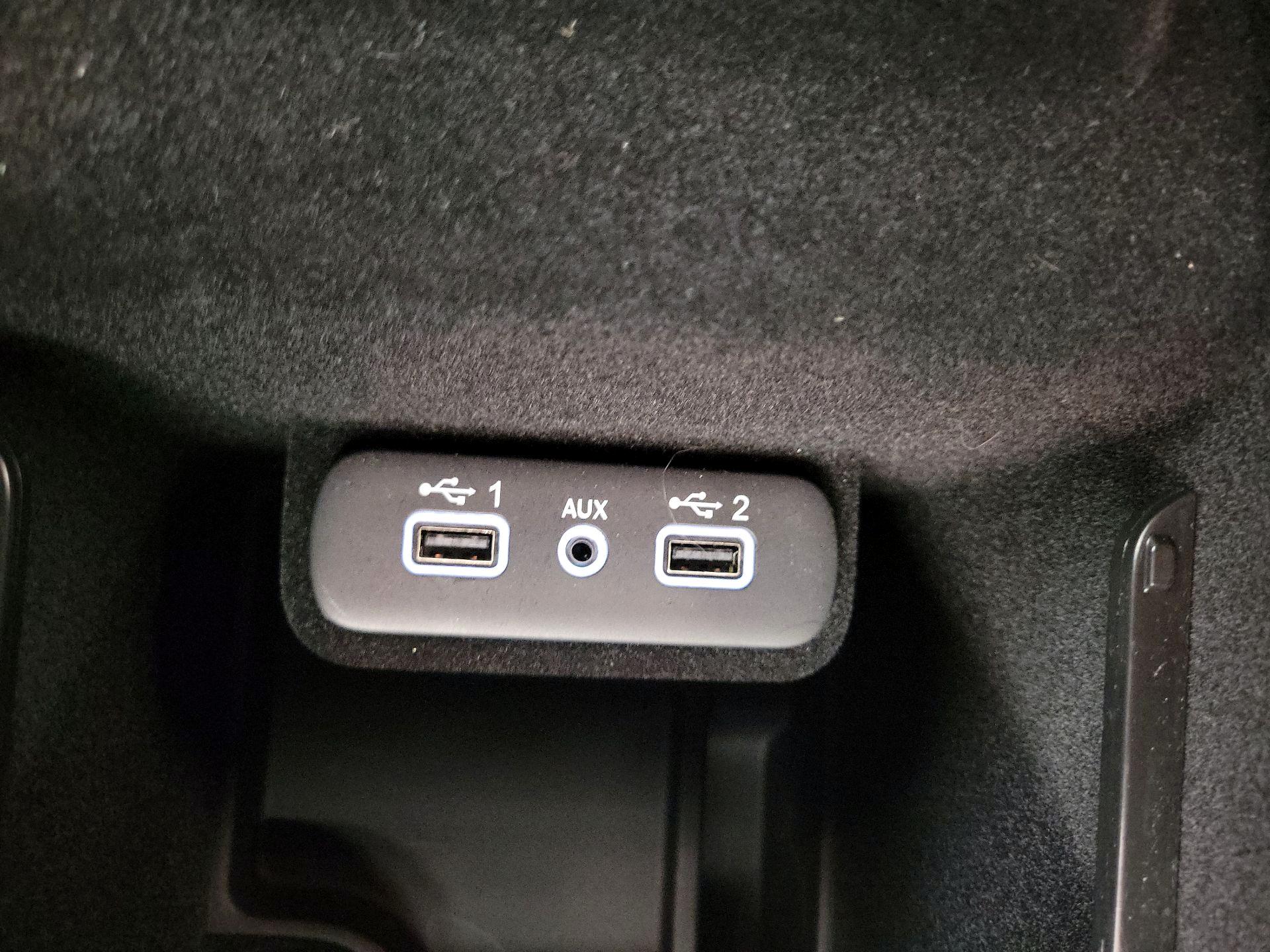 Thumbnail: 2022 Dodge Charger - 18