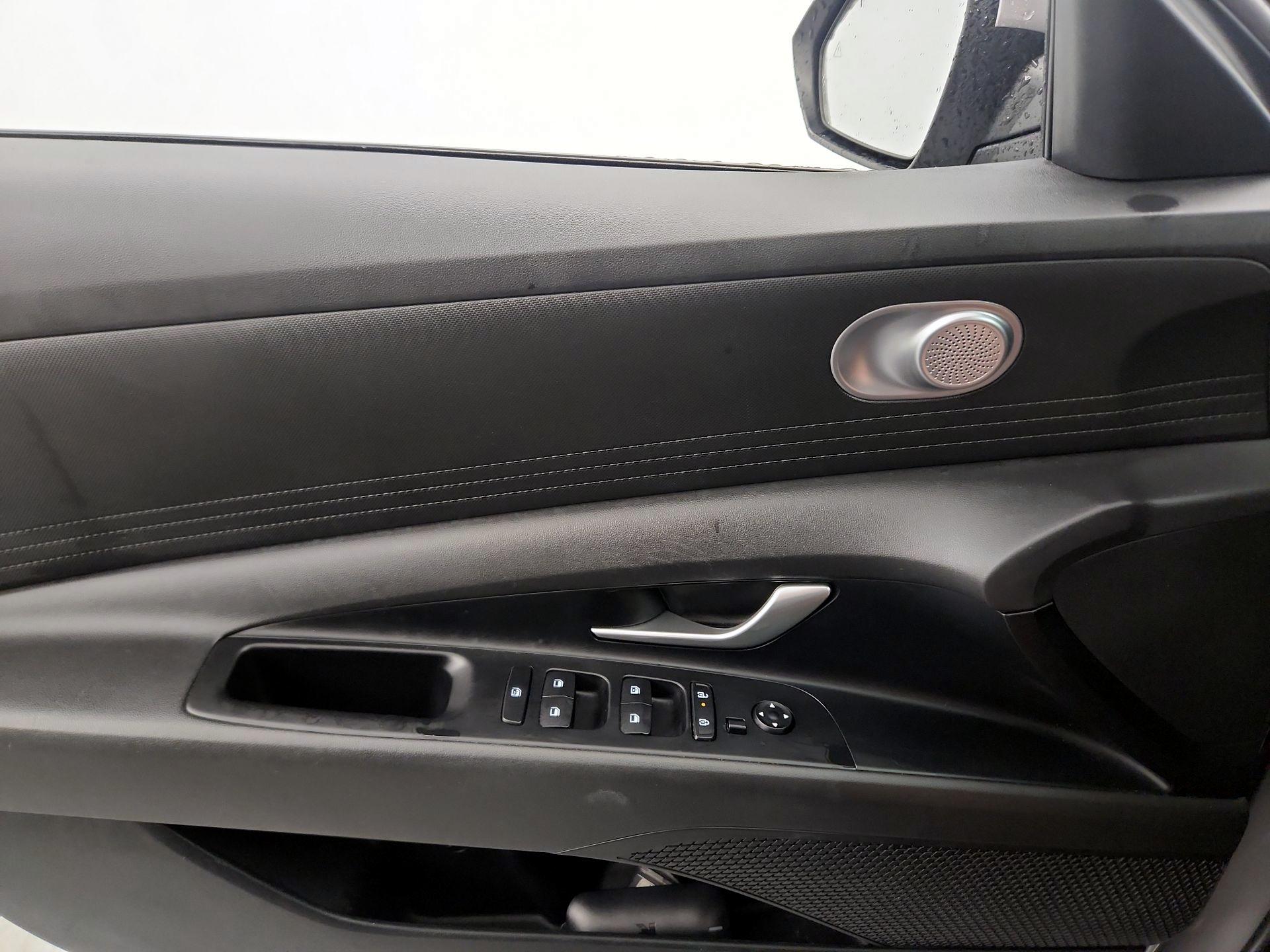 Thumbnail: 2024 Hyundai Elantra - 12
