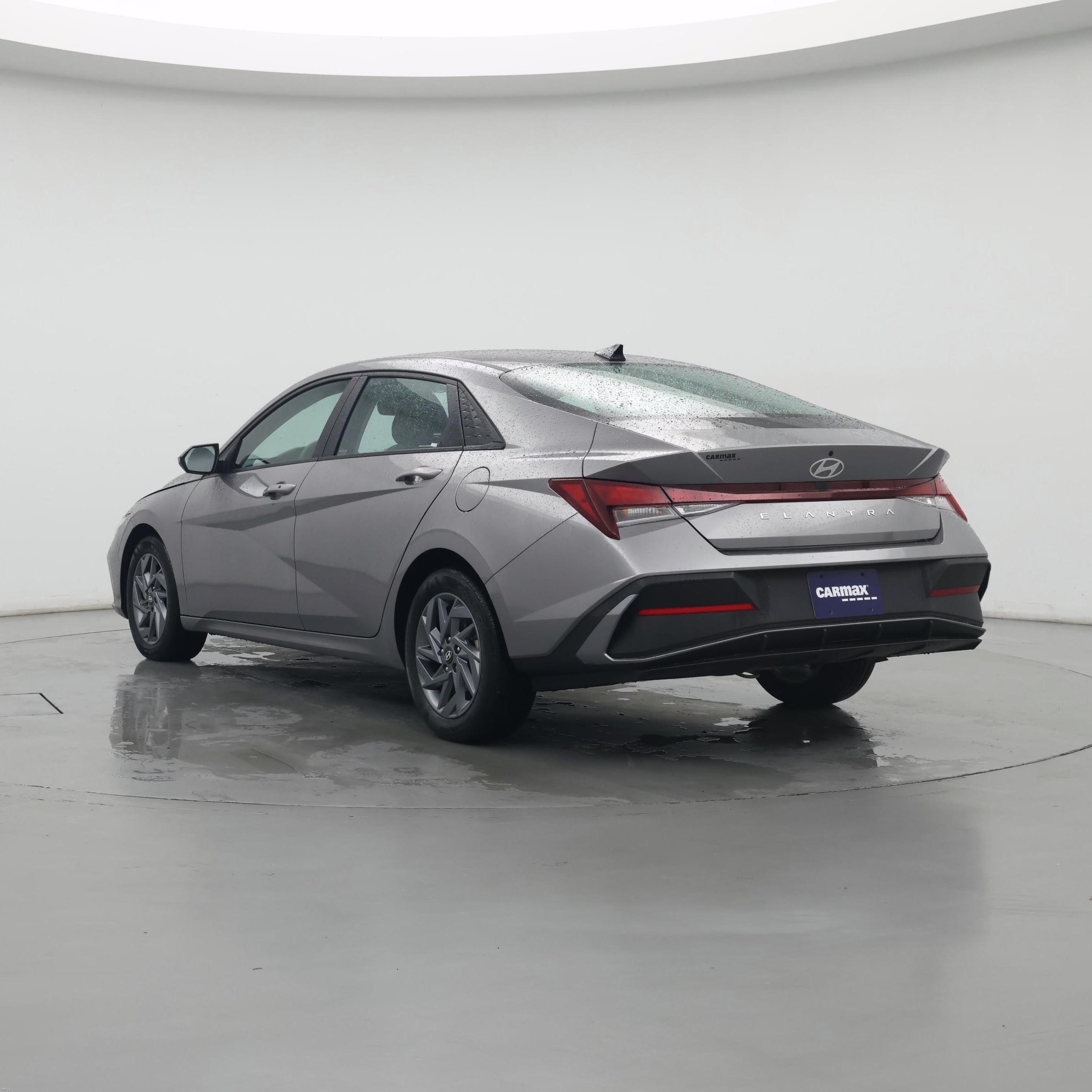 Thumbnail: 2024 Hyundai Elantra - 2