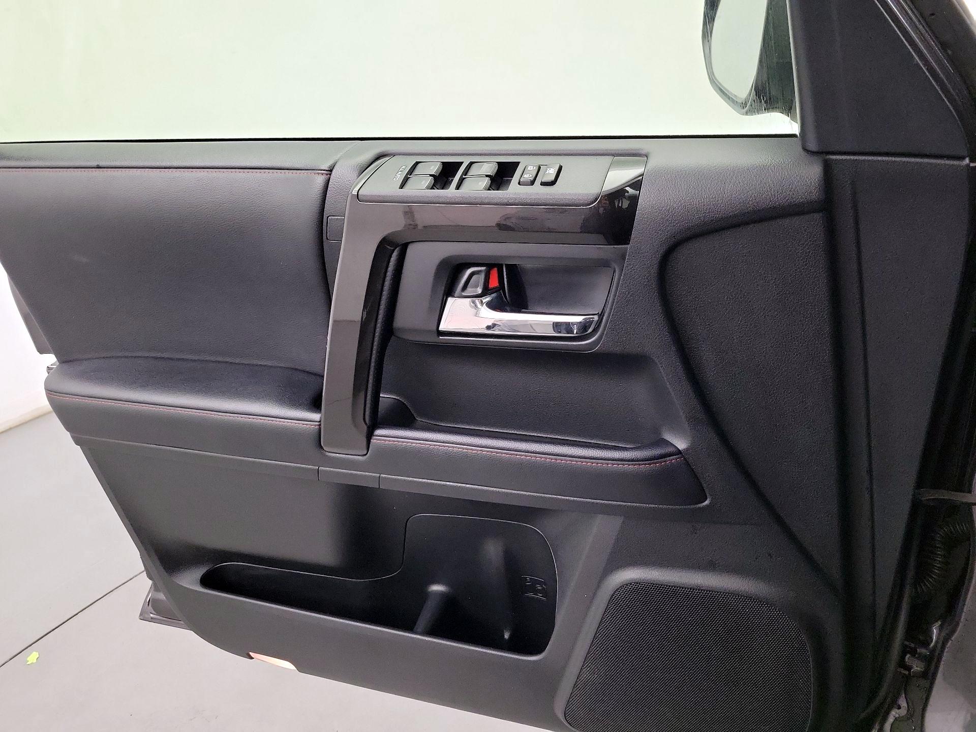 Thumbnail: 2023 Toyota 4Runner - 10