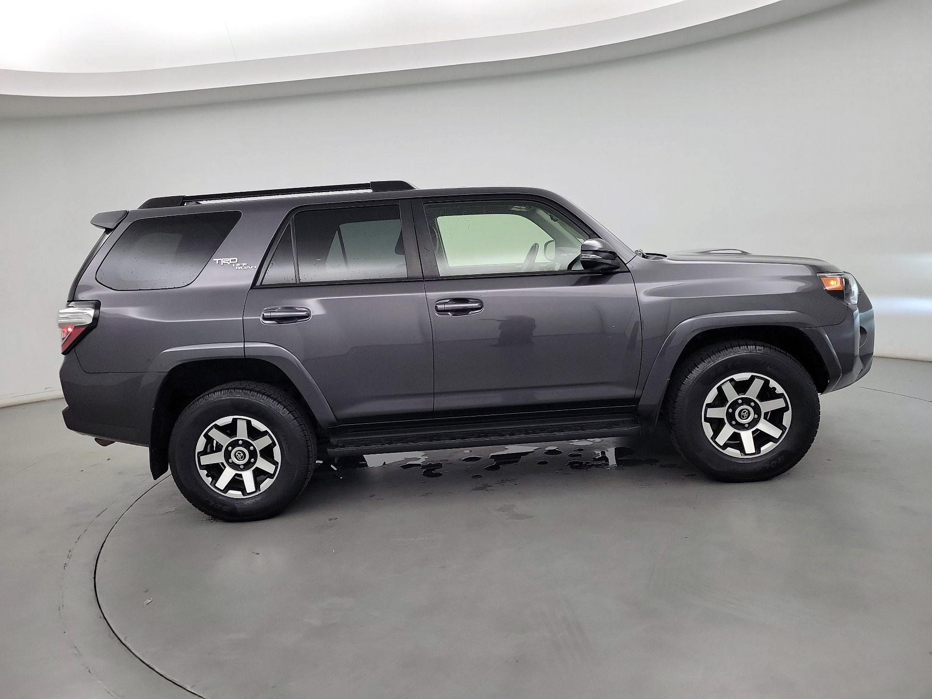 Thumbnail: 2023 Toyota 4Runner - 4