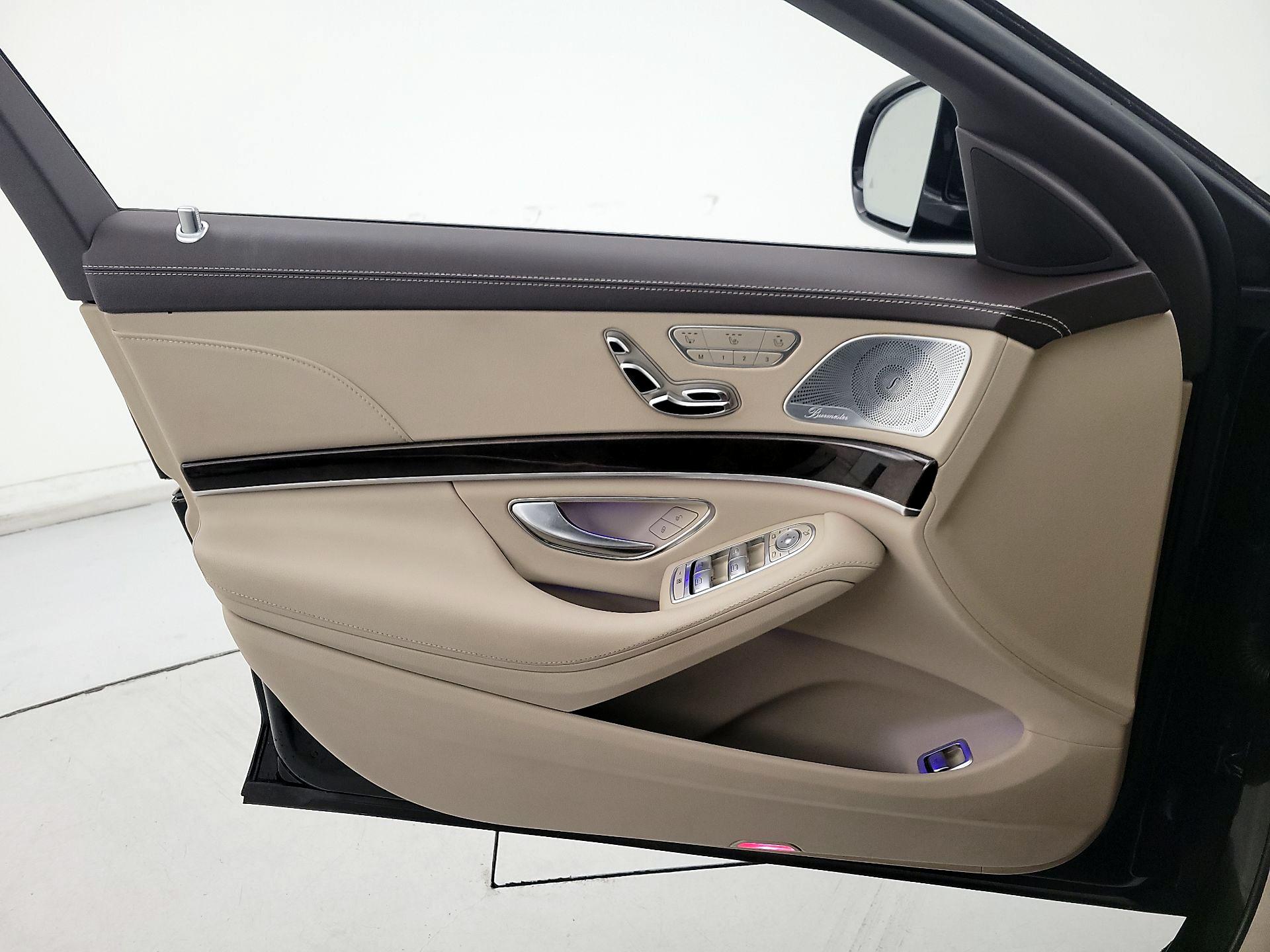 Thumbnail: 2020 Mercedes-Benz S-Class - 12