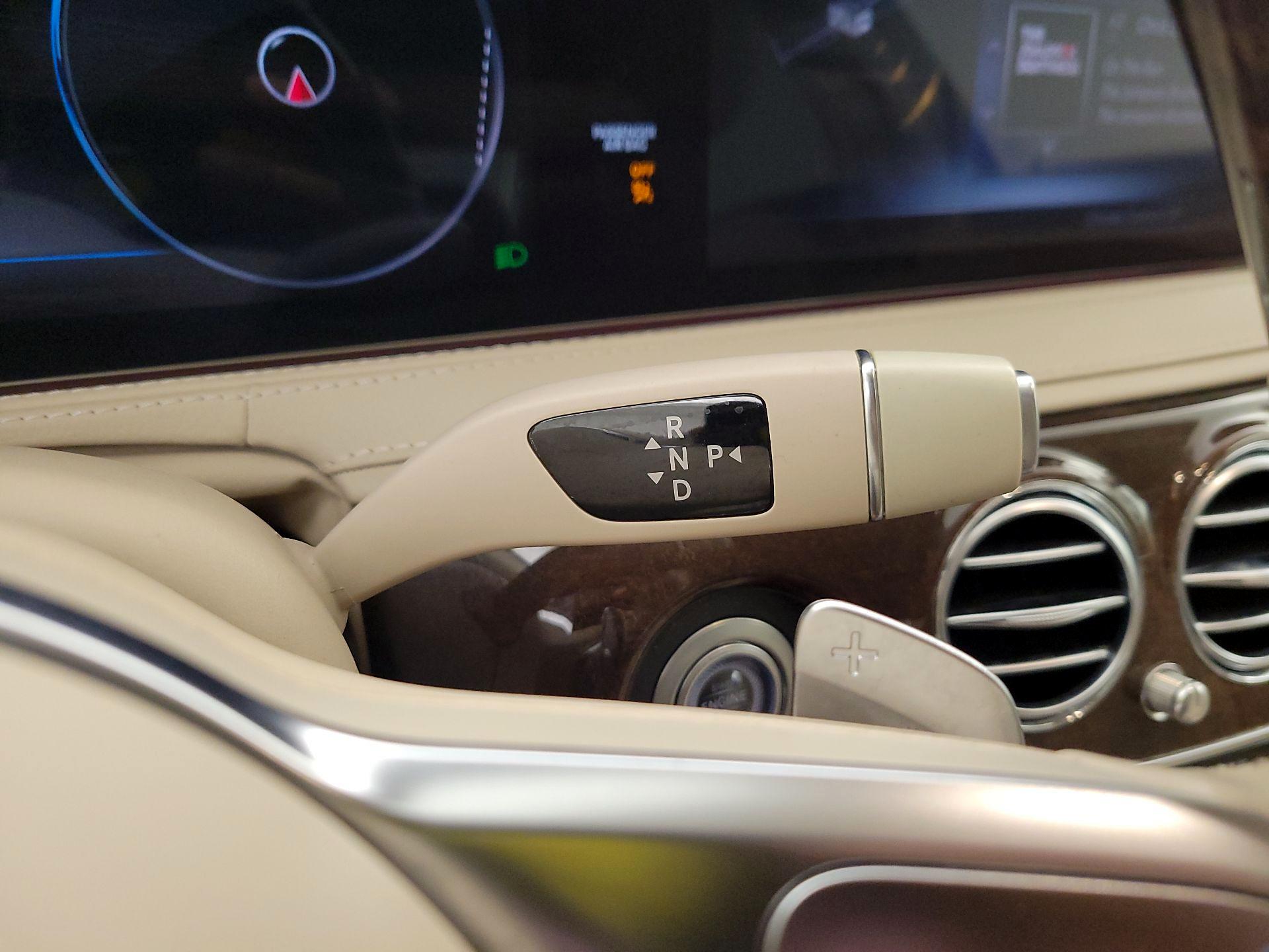 Thumbnail: 2020 Mercedes-Benz S-Class - 18