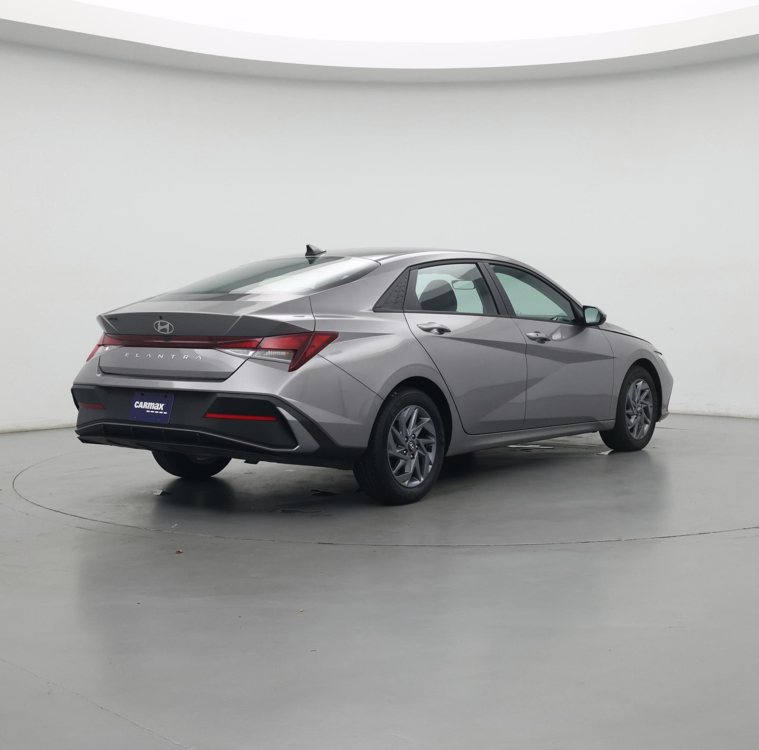 Thumbnail: 2024 Hyundai Elantra - 8