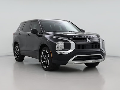 Black 2023 Mitsubishi Outlander SE
