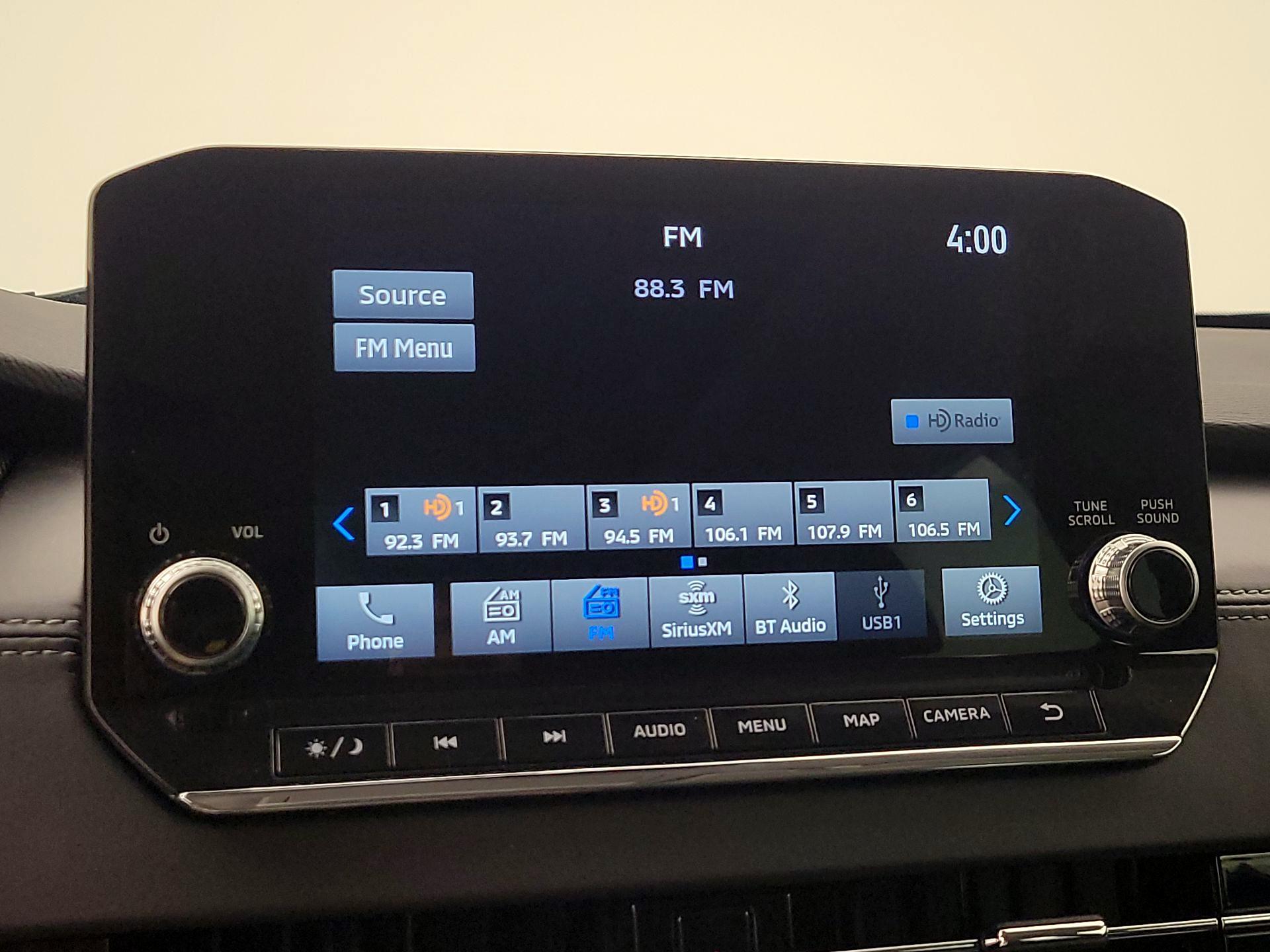 Thumbnail: 2023 Mitsubishi Outlander - 16