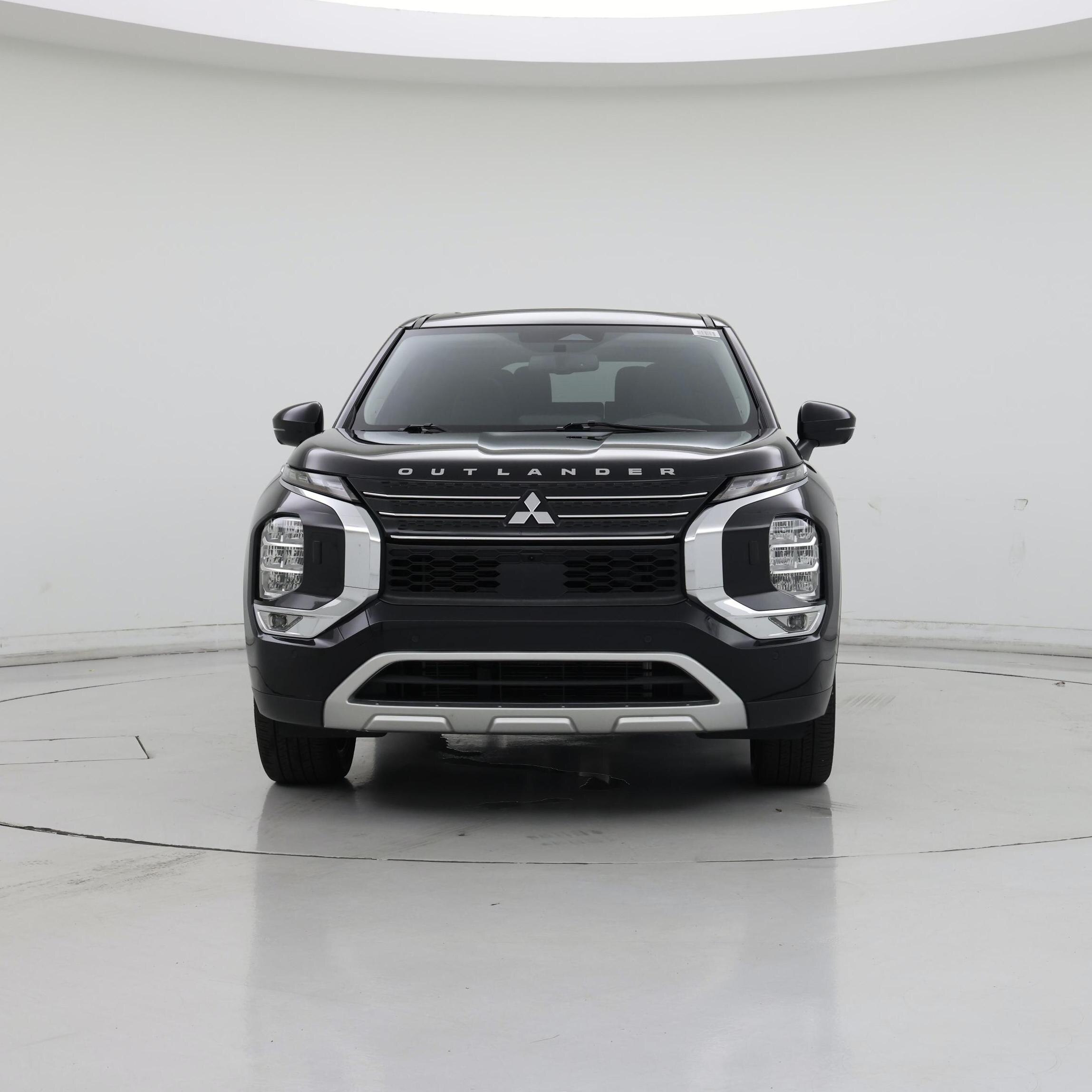 Thumbnail: 2023 Mitsubishi Outlander - 5