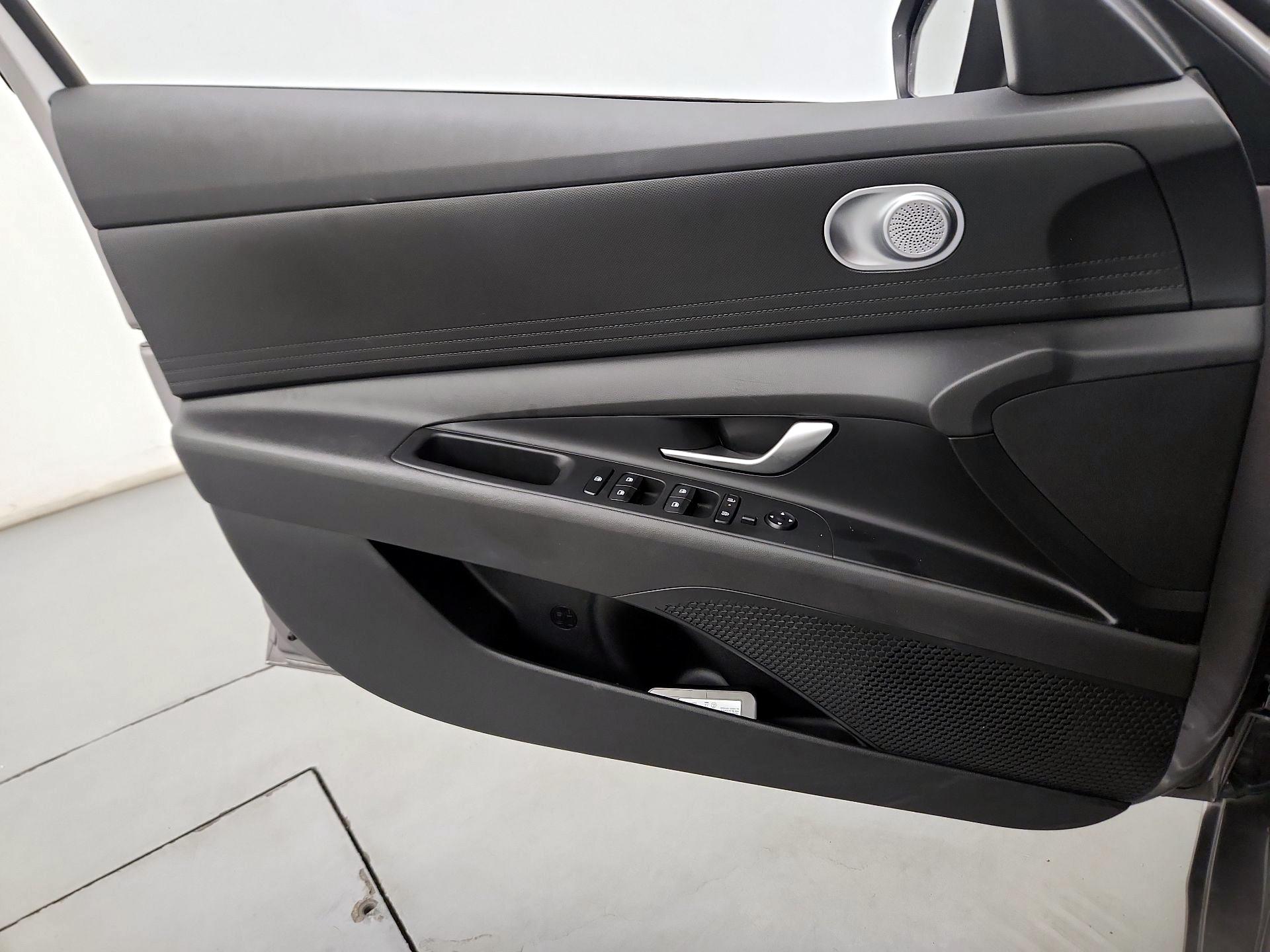 Thumbnail: 2024 Hyundai Elantra - 12