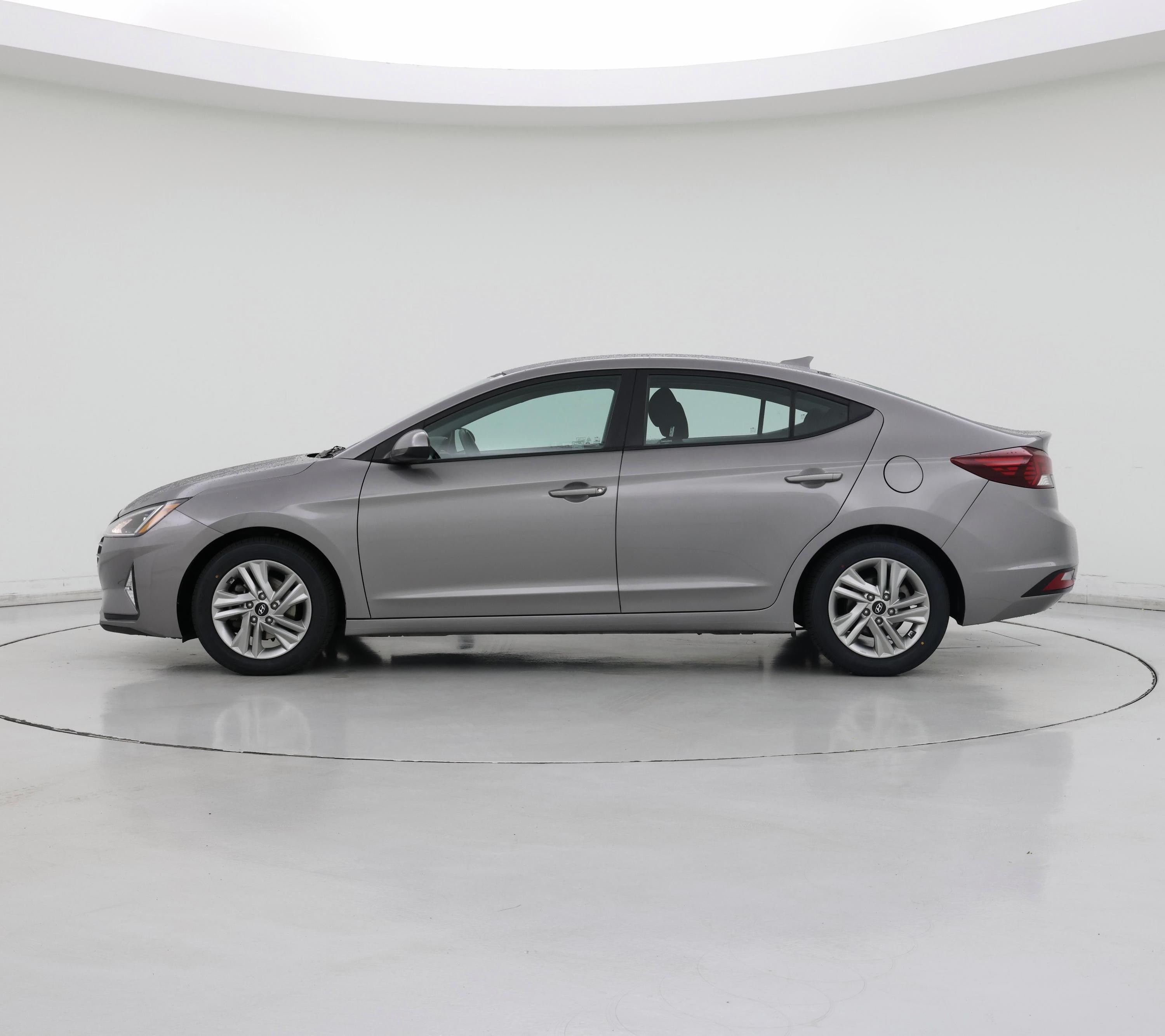 Thumbnail: 2020 Hyundai Elantra - 3