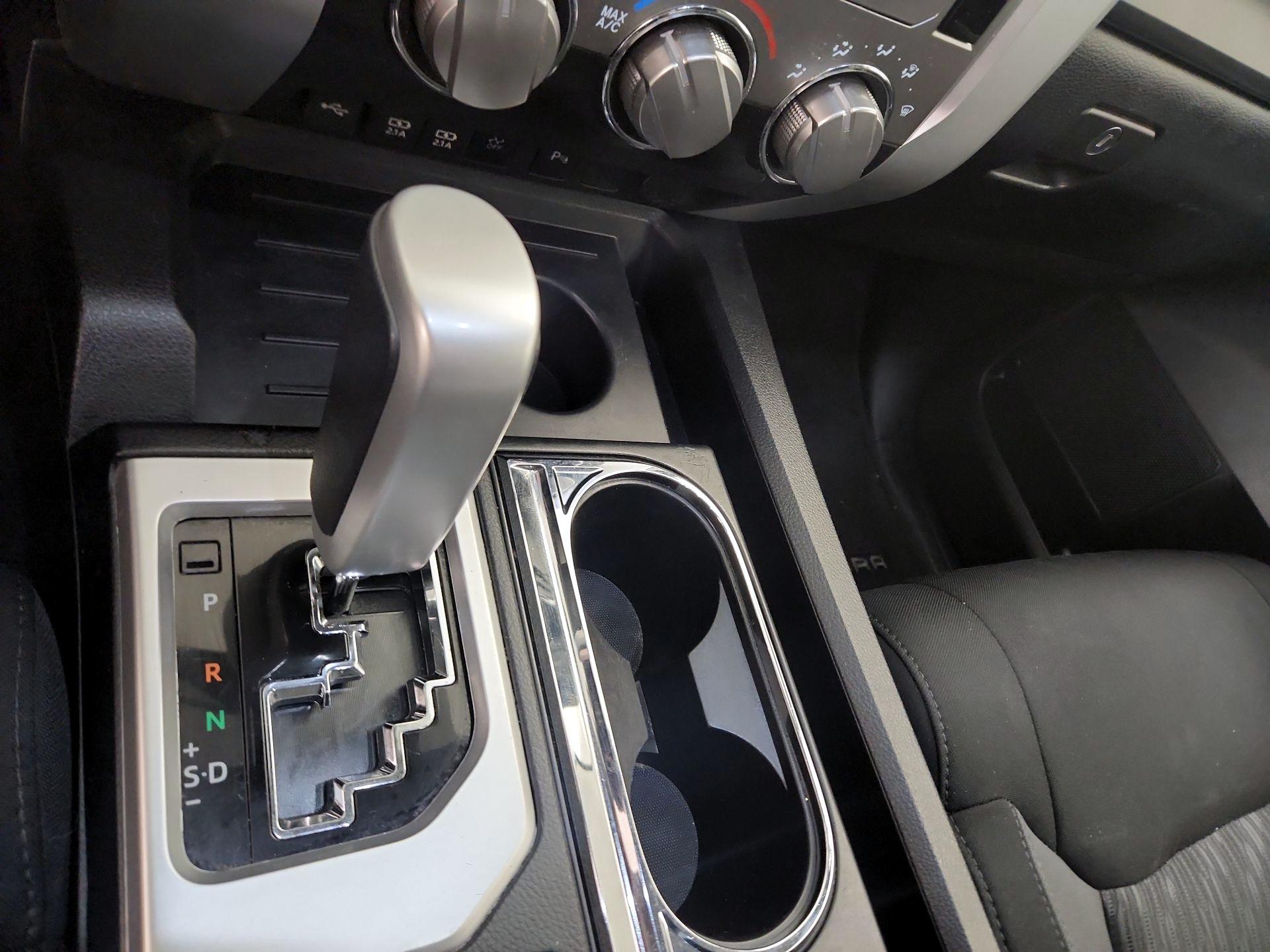 Thumbnail: 2021 Toyota Tundra - 17