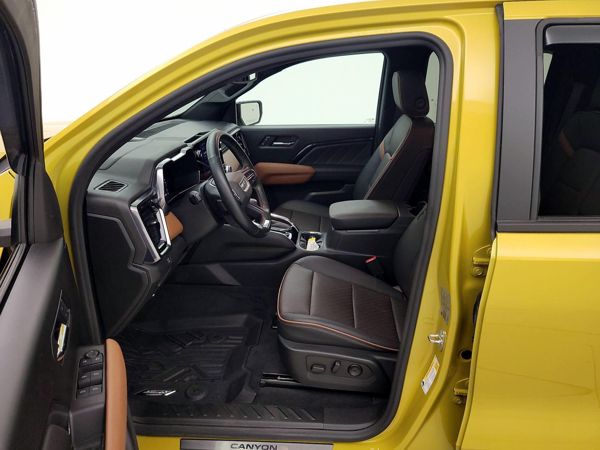 Thumbnail: 2023 GMC Canyon - 11