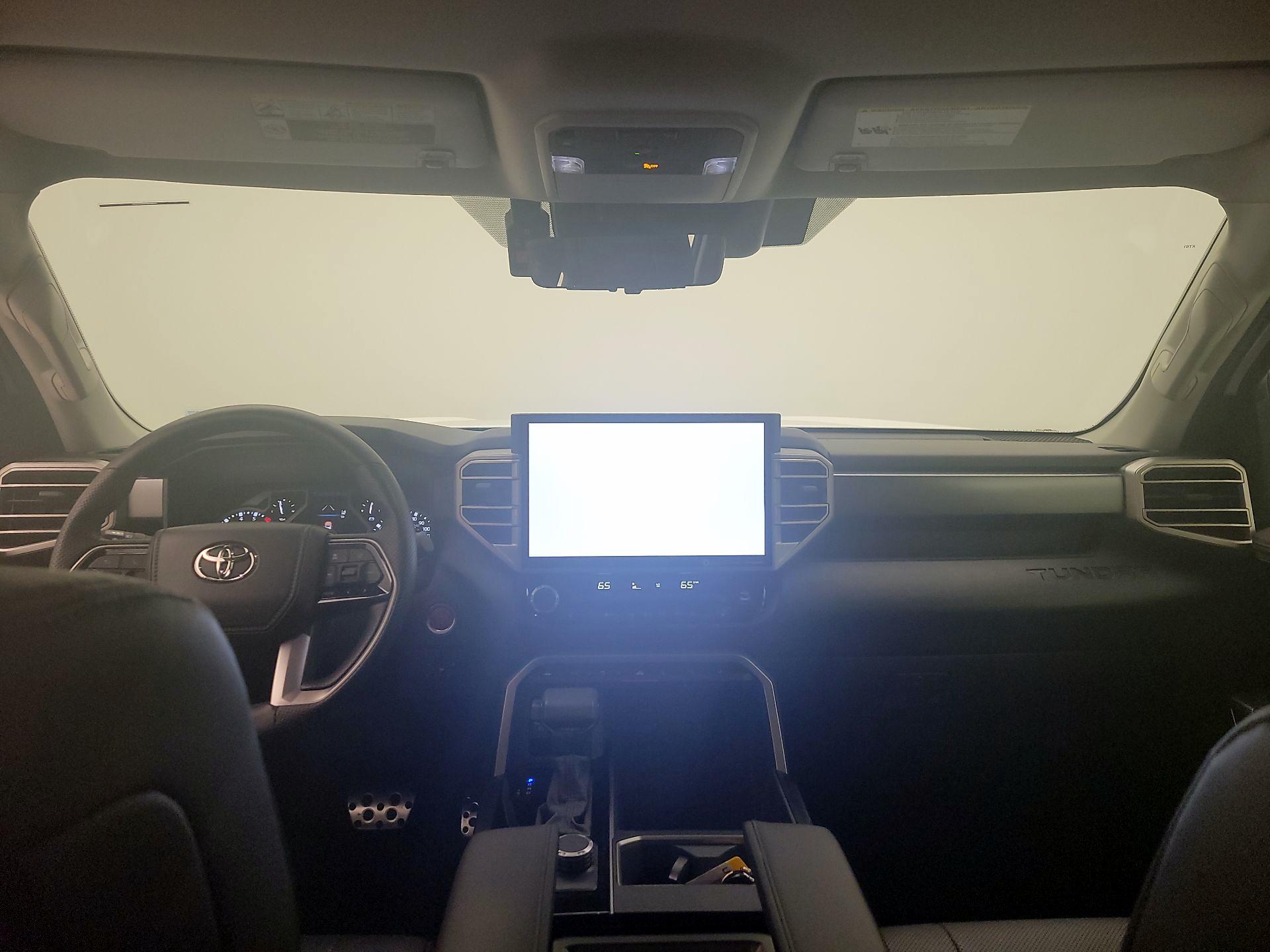 Thumbnail: 2022 Toyota Tundra - 9