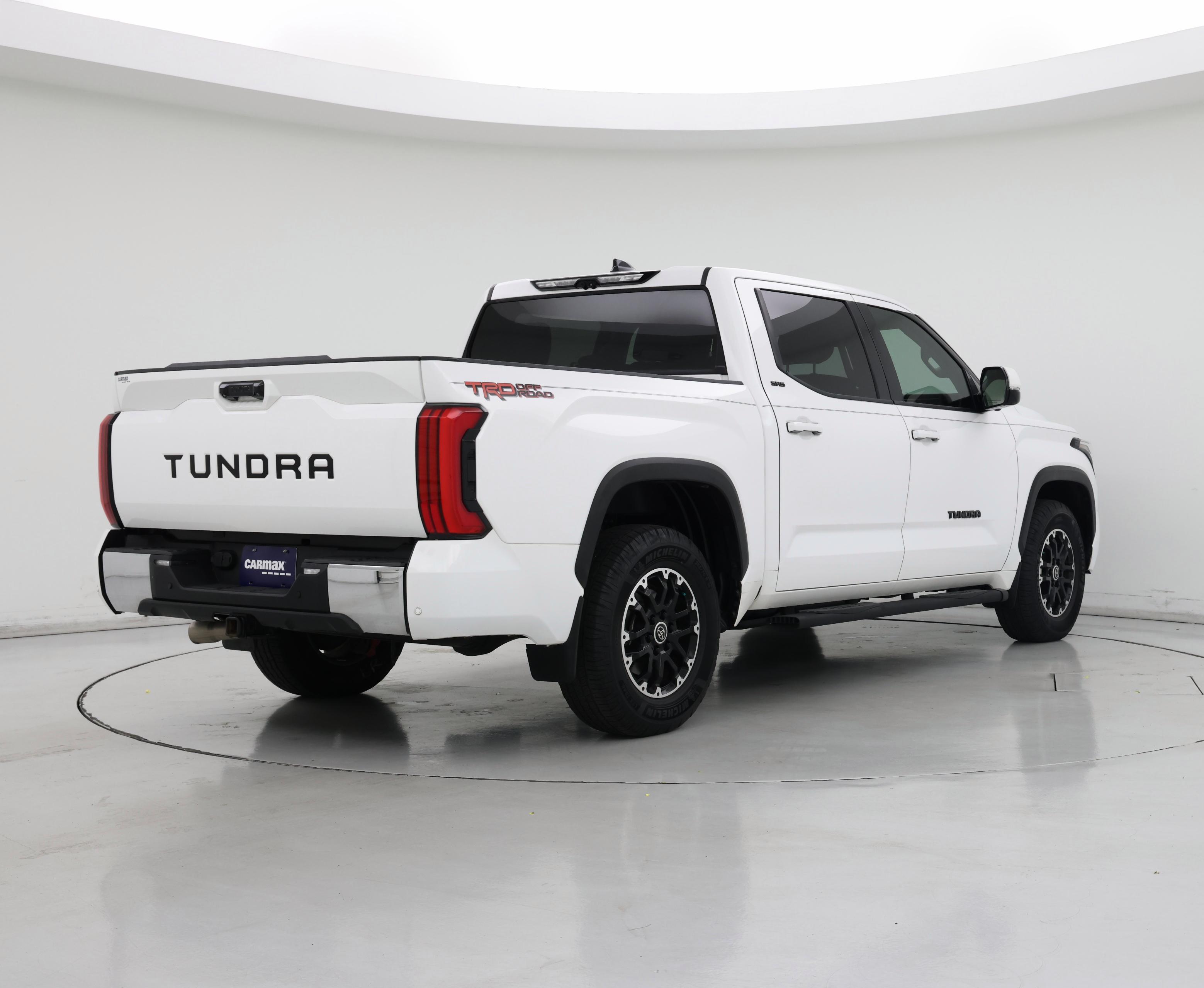 Thumbnail: 2022 Toyota Tundra - 8