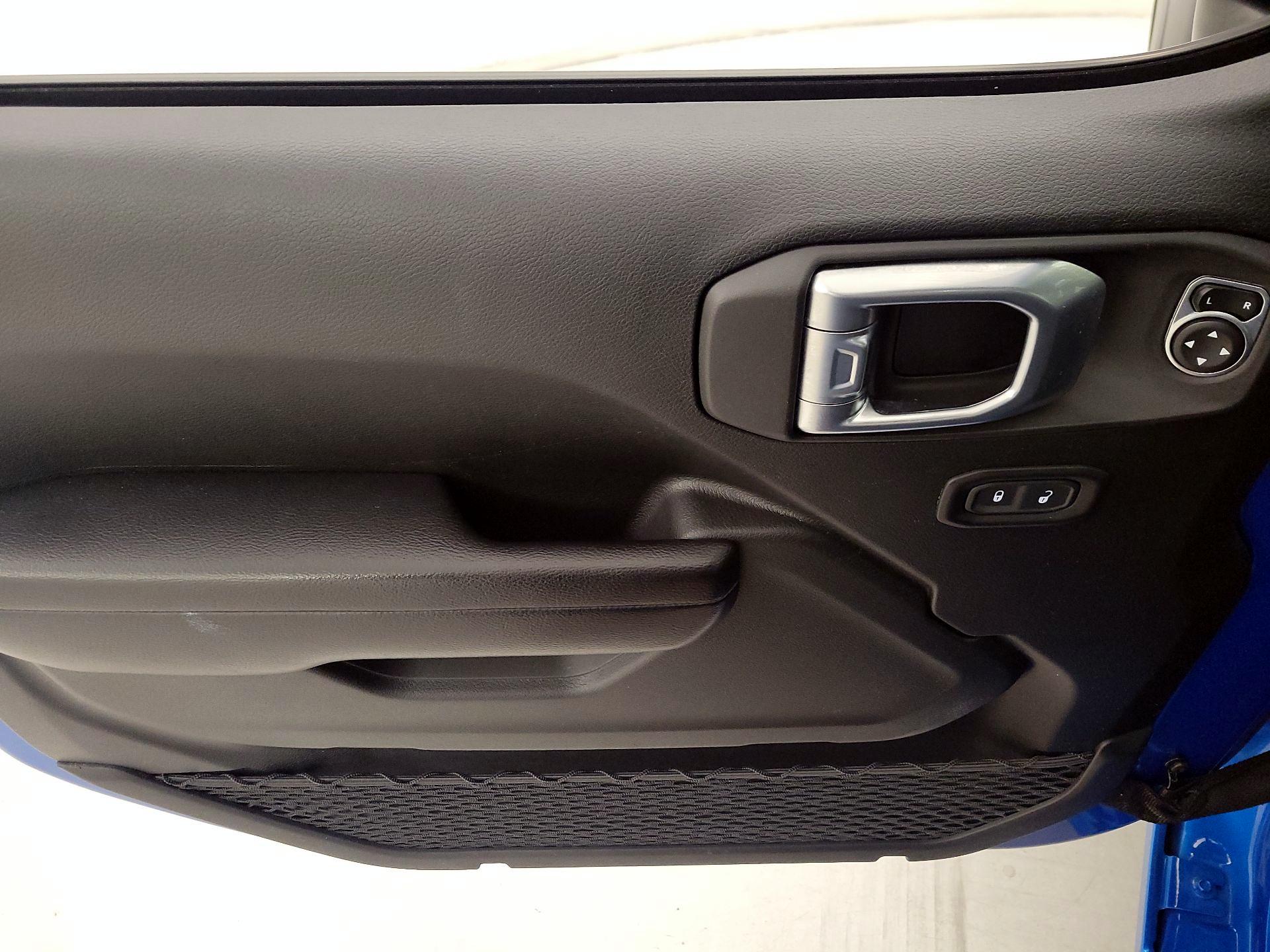 Thumbnail: 2021 Jeep Wrangler - 12