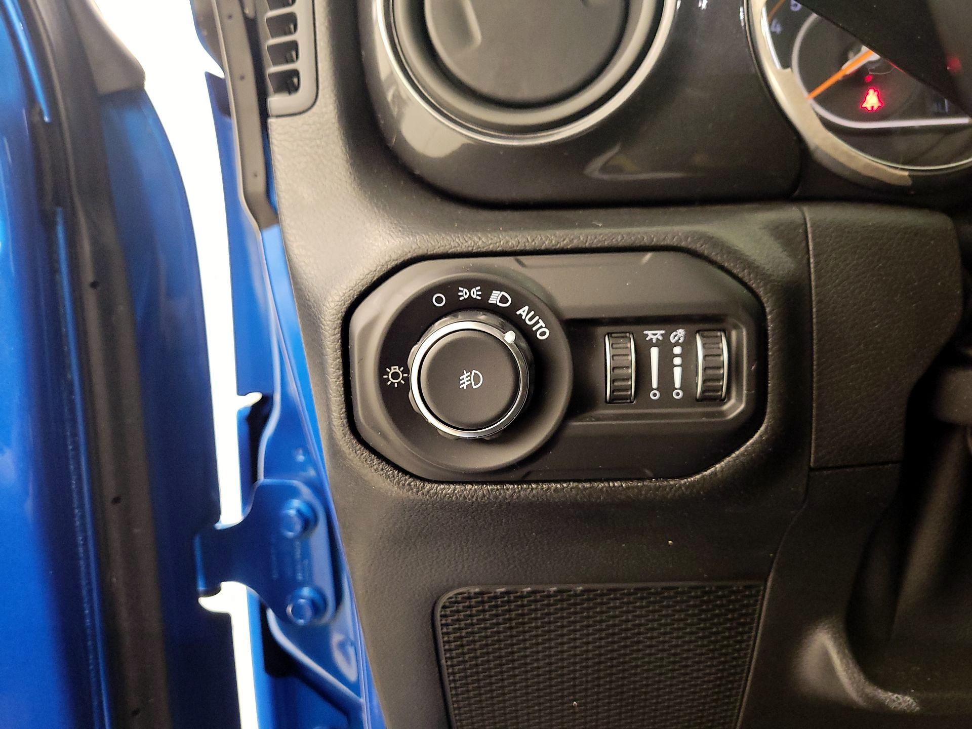 Thumbnail: 2021 Jeep Wrangler - 13