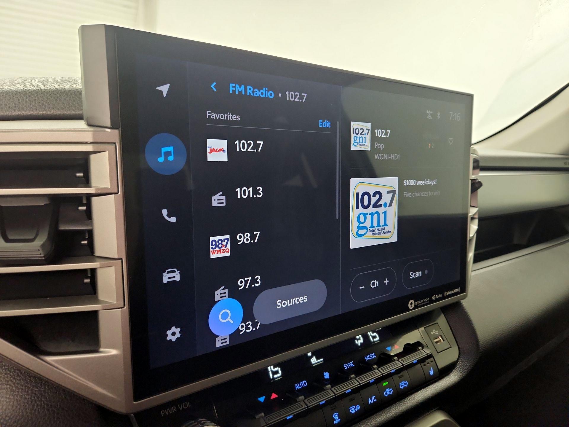 Thumbnail: 2022 Toyota Tundra - 15