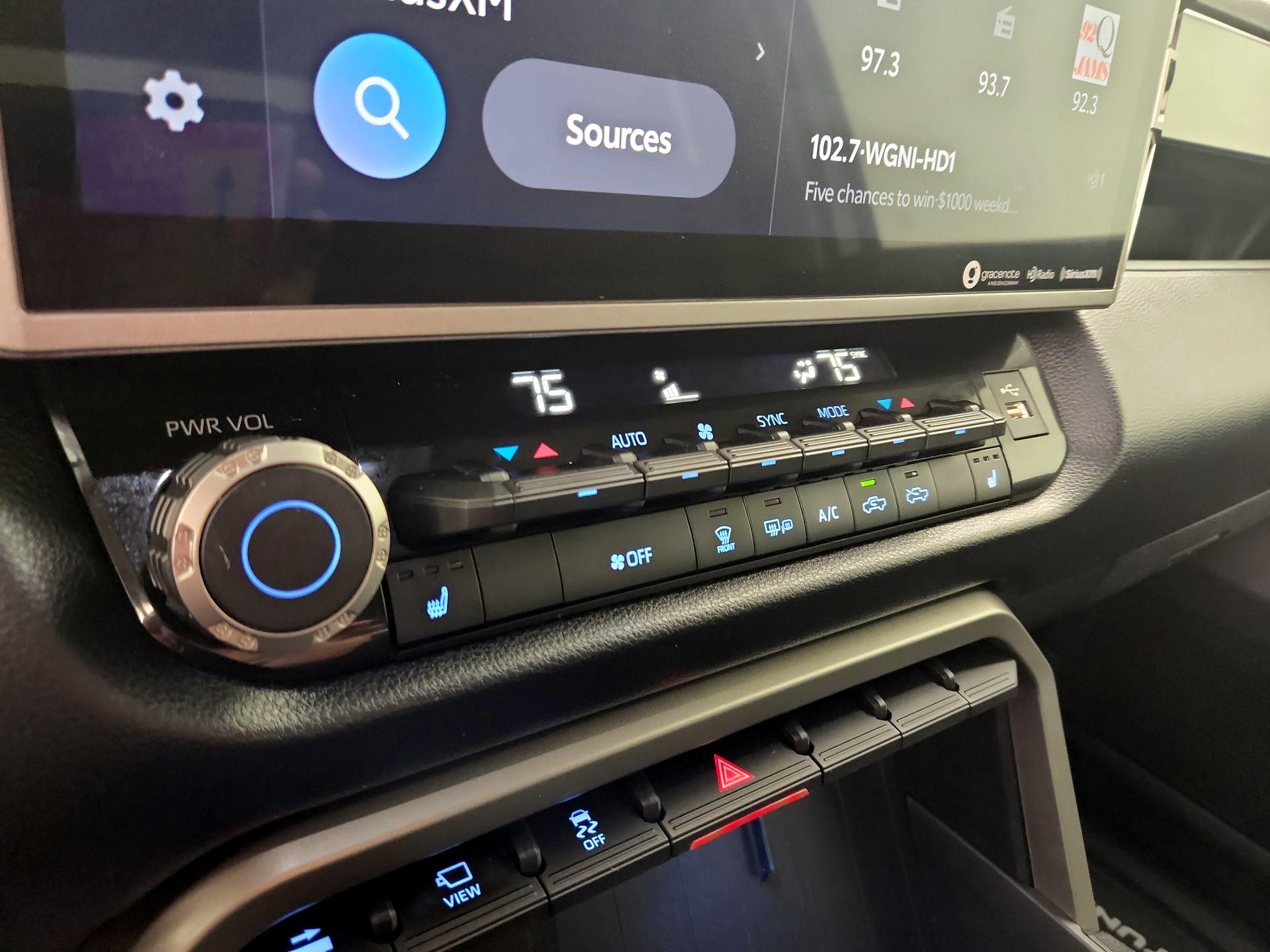 Thumbnail: 2022 Toyota Tundra - 16