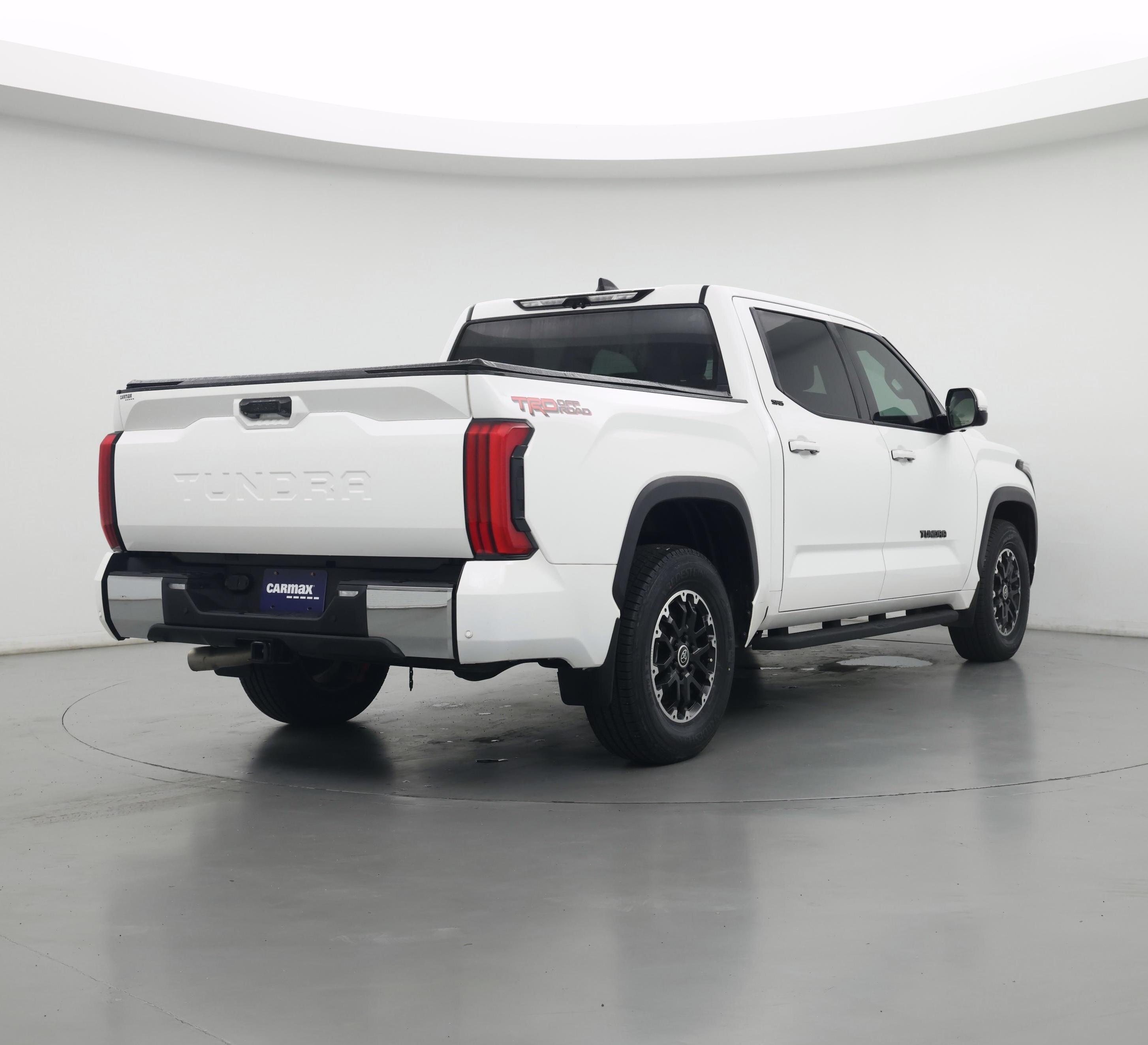 Thumbnail: 2022 Toyota Tundra - 8