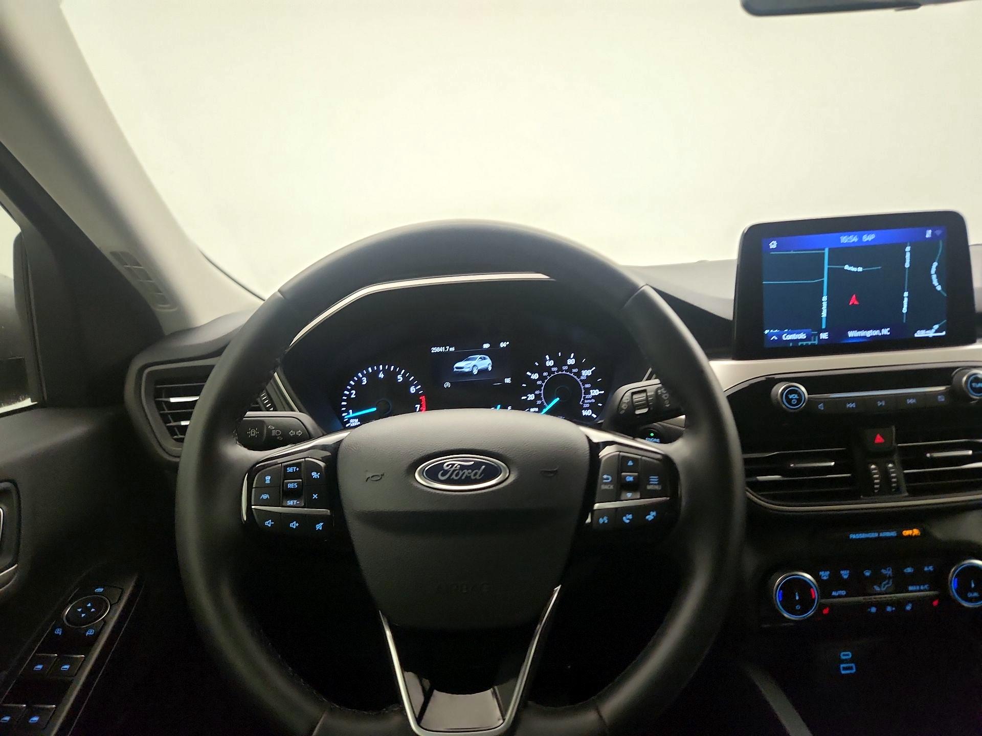 Thumbnail: 2022 Ford Escape - 10